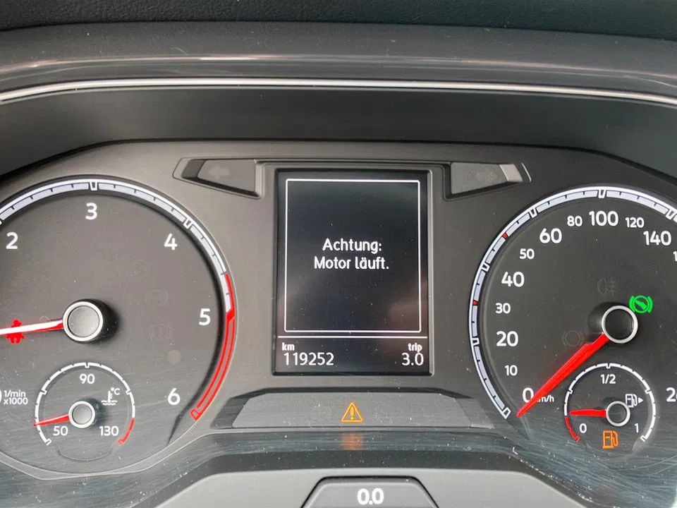 VW T-Roc 2.0 TDI Sport | Bild 10 von 23