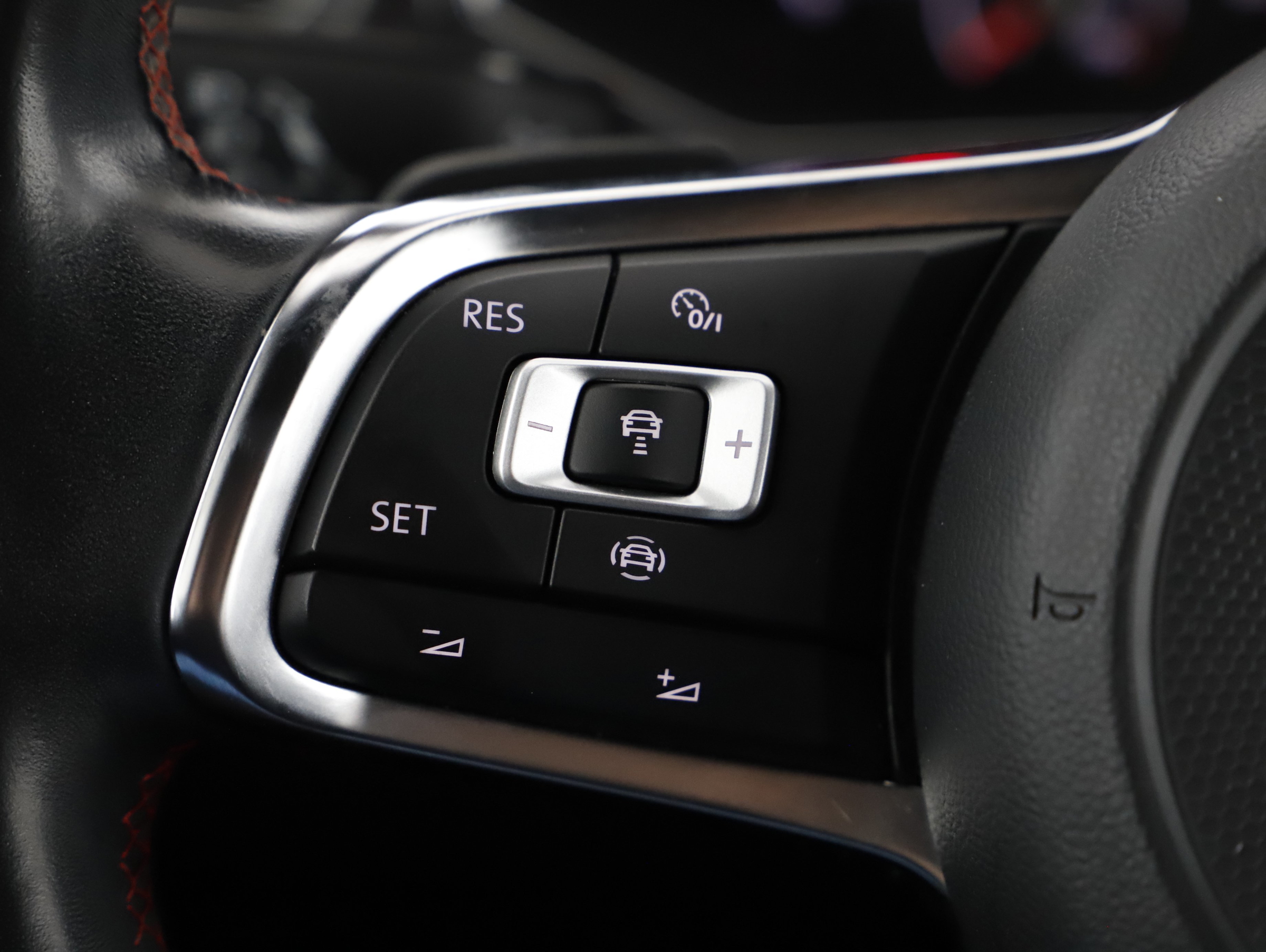 VW T-Roc 2.0 TDI Sport | Bild 9 von 31