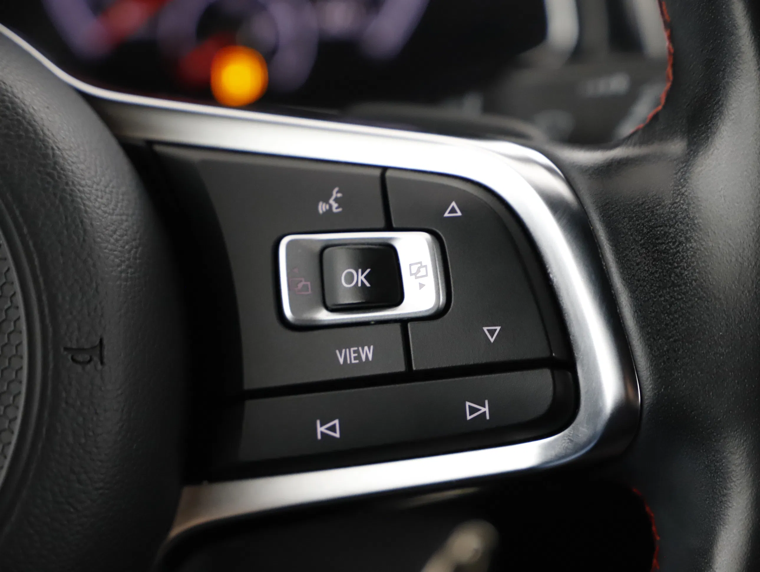 VW T-Roc 2.0 TDI Sport | Bild 10 von 31