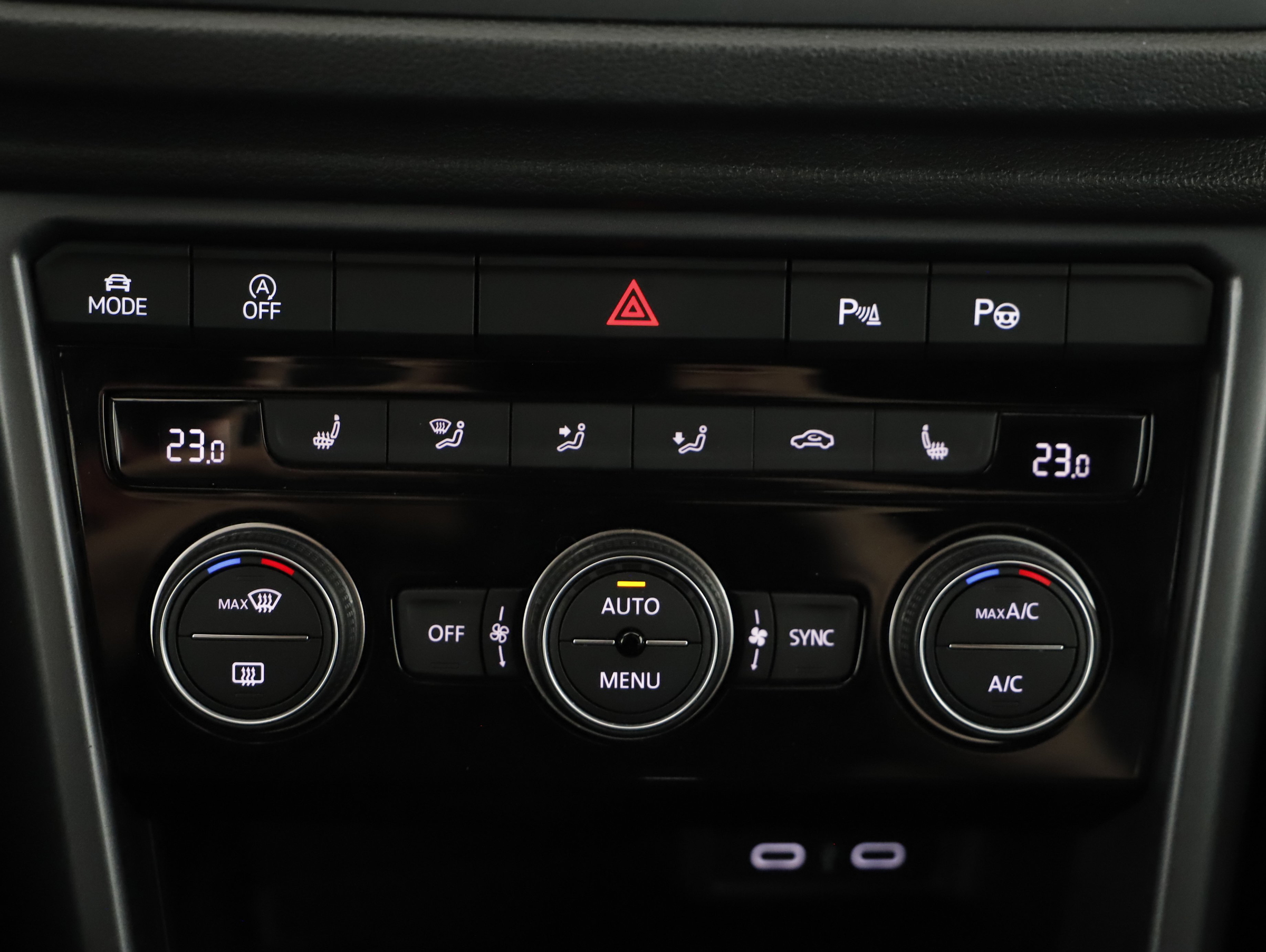 VW T-Roc Cabriolet 1.5 TSI R-Line | Bild 10 von 21