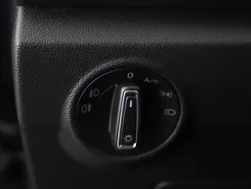 VW T-Roc Cabriolet 1.5 TSI R-Line | Thumbnail 13 von 21