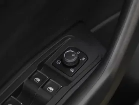 VW T-Roc Cabriolet 1.5 TSI R-Line | Thumbnail 15 von 21