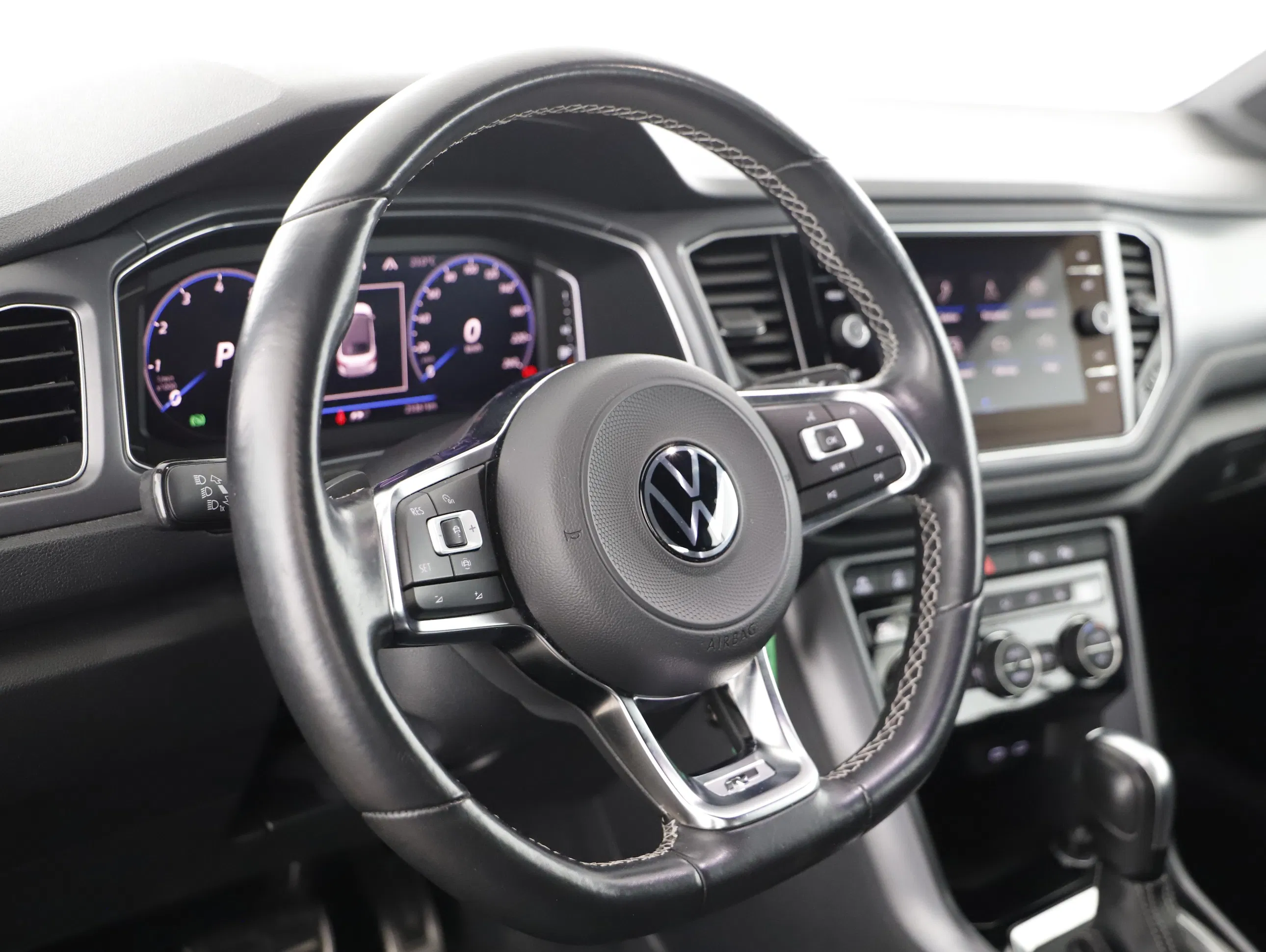 VW T-Roc Cabriolet 1.5 TSI R-Line | Bild 4 von 21