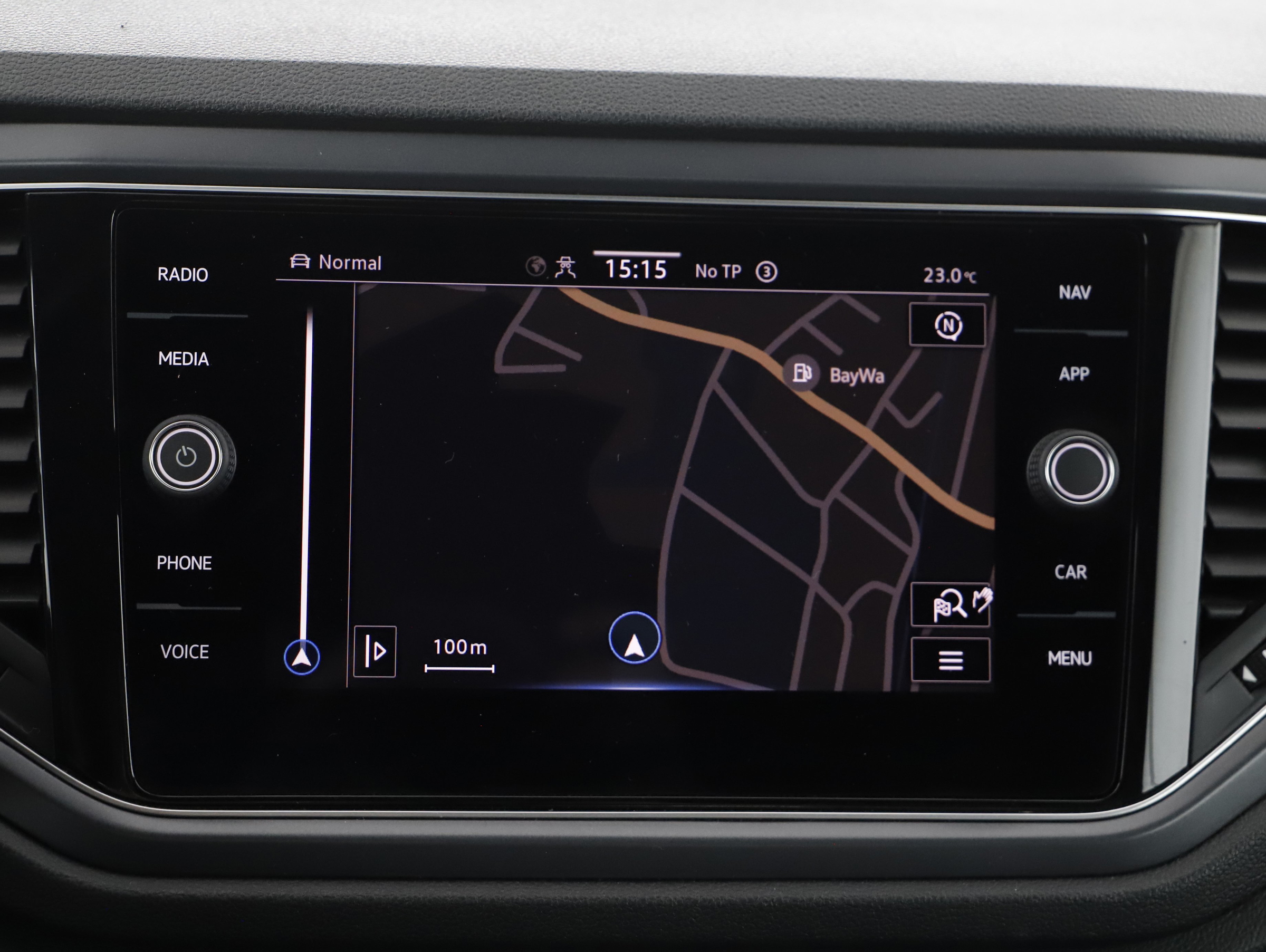 VW T-Roc Cabriolet 1.5 TSI R-Line | Bild 8 von 21