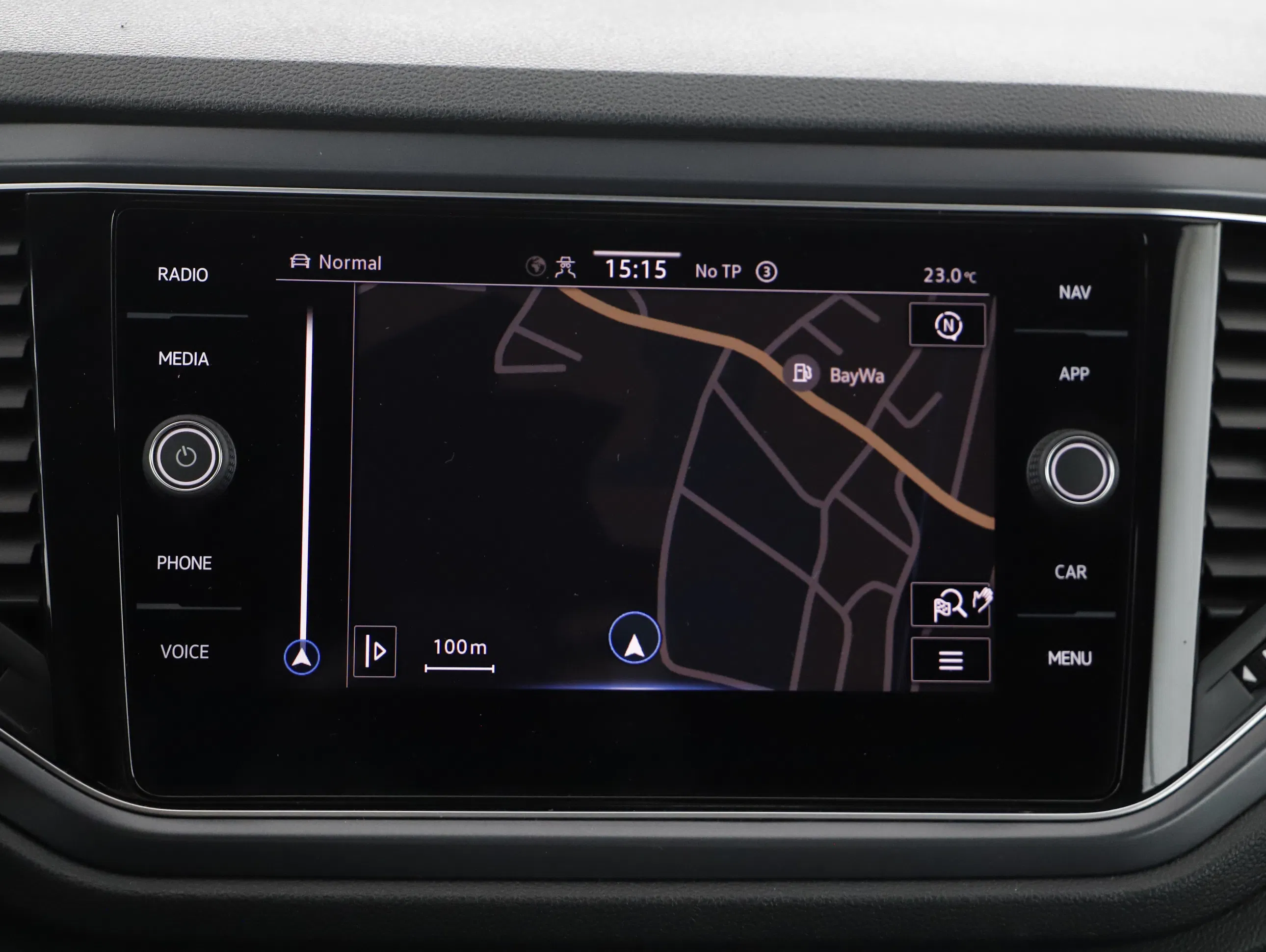 VW T-Roc Cabriolet 1.5 TSI R-Line | Bild 8 von 21