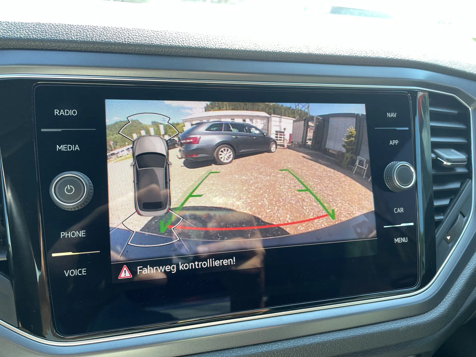 VW T-Roc Cabriolet 1.0 TSI Style | Bild 16 von 24