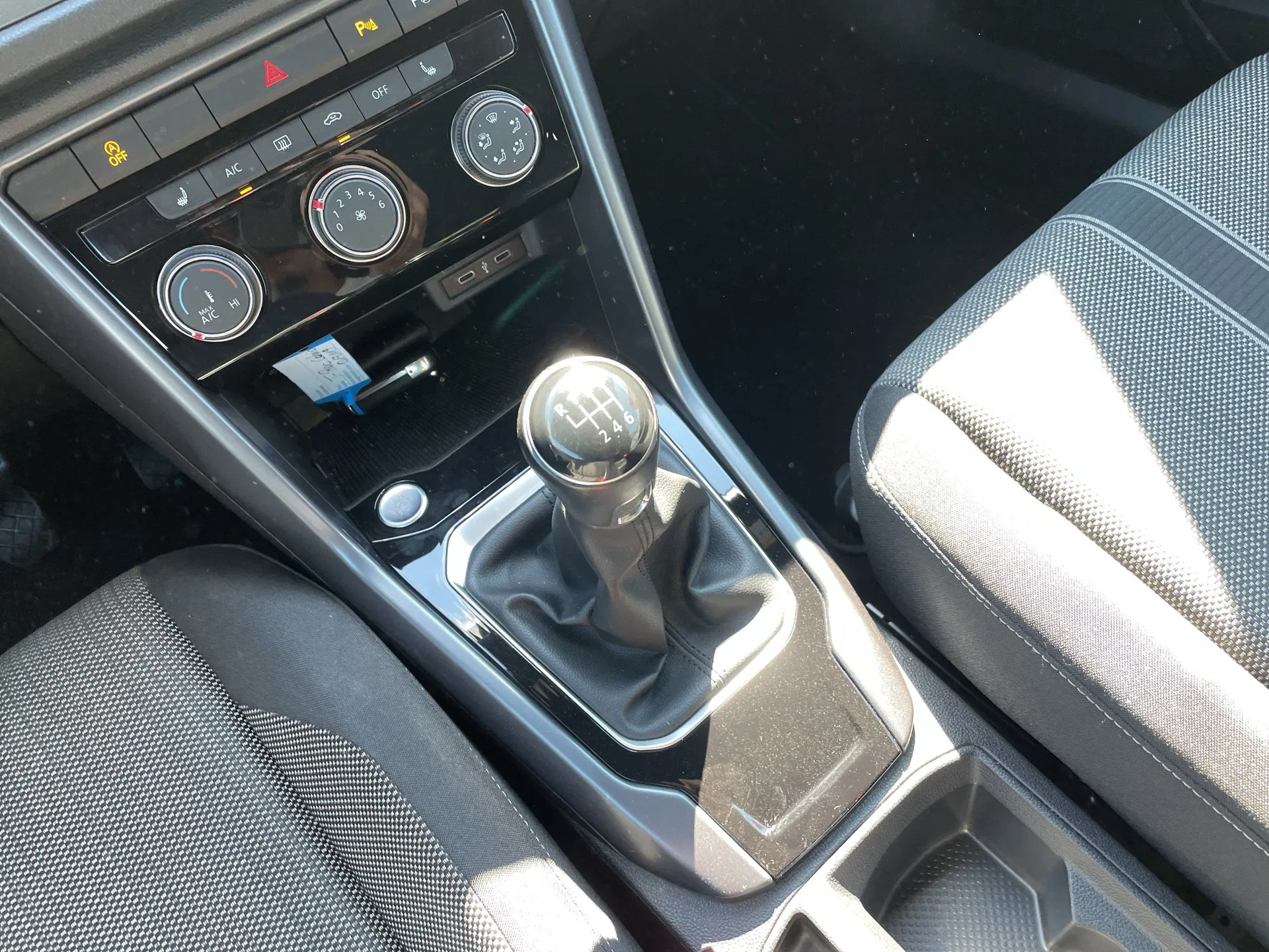 VW T-Roc Cabriolet 1.0 TSI Style | Bild 20 von 24