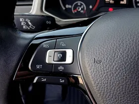 VW T-Roc 2.0 TDI Design | Thumbnail 13 von 21