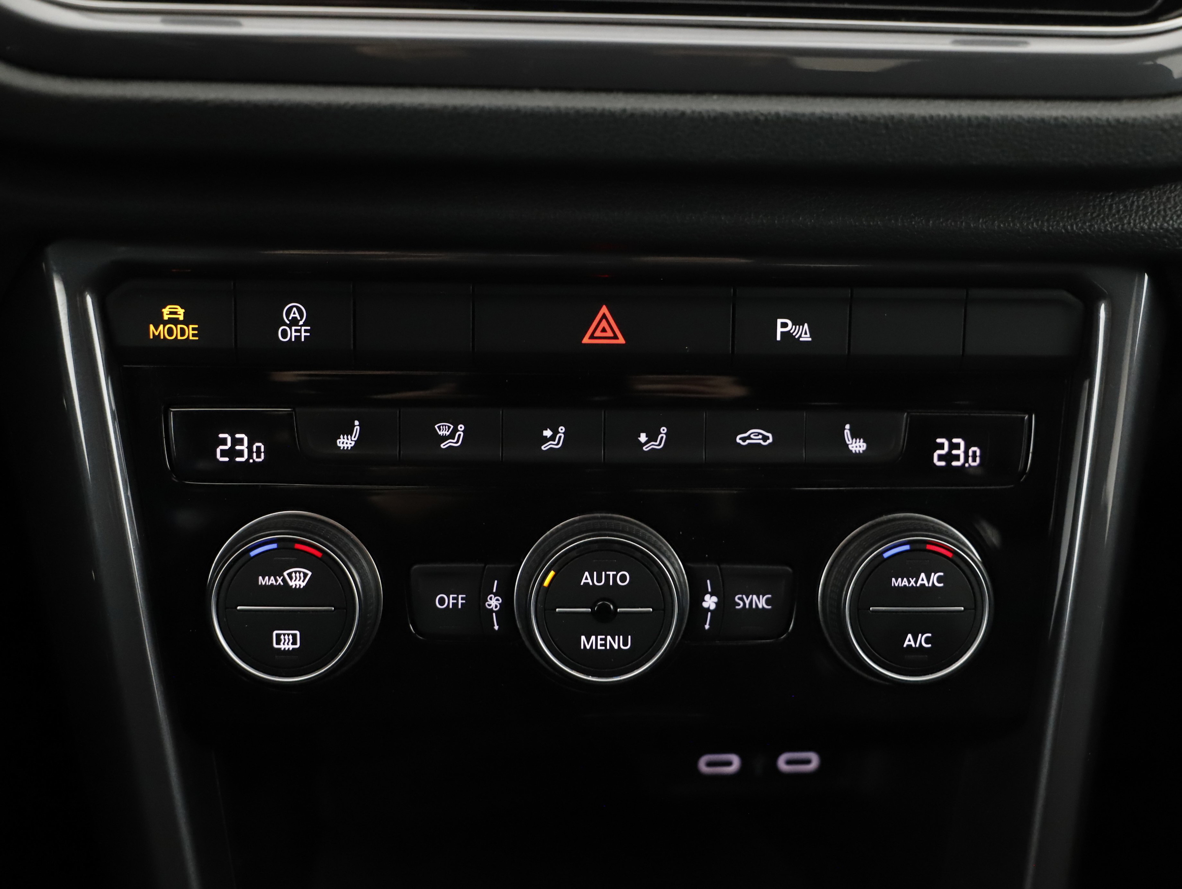 VW T-Roc 1.5 TSI ACT Sport | Bild 16 von 31