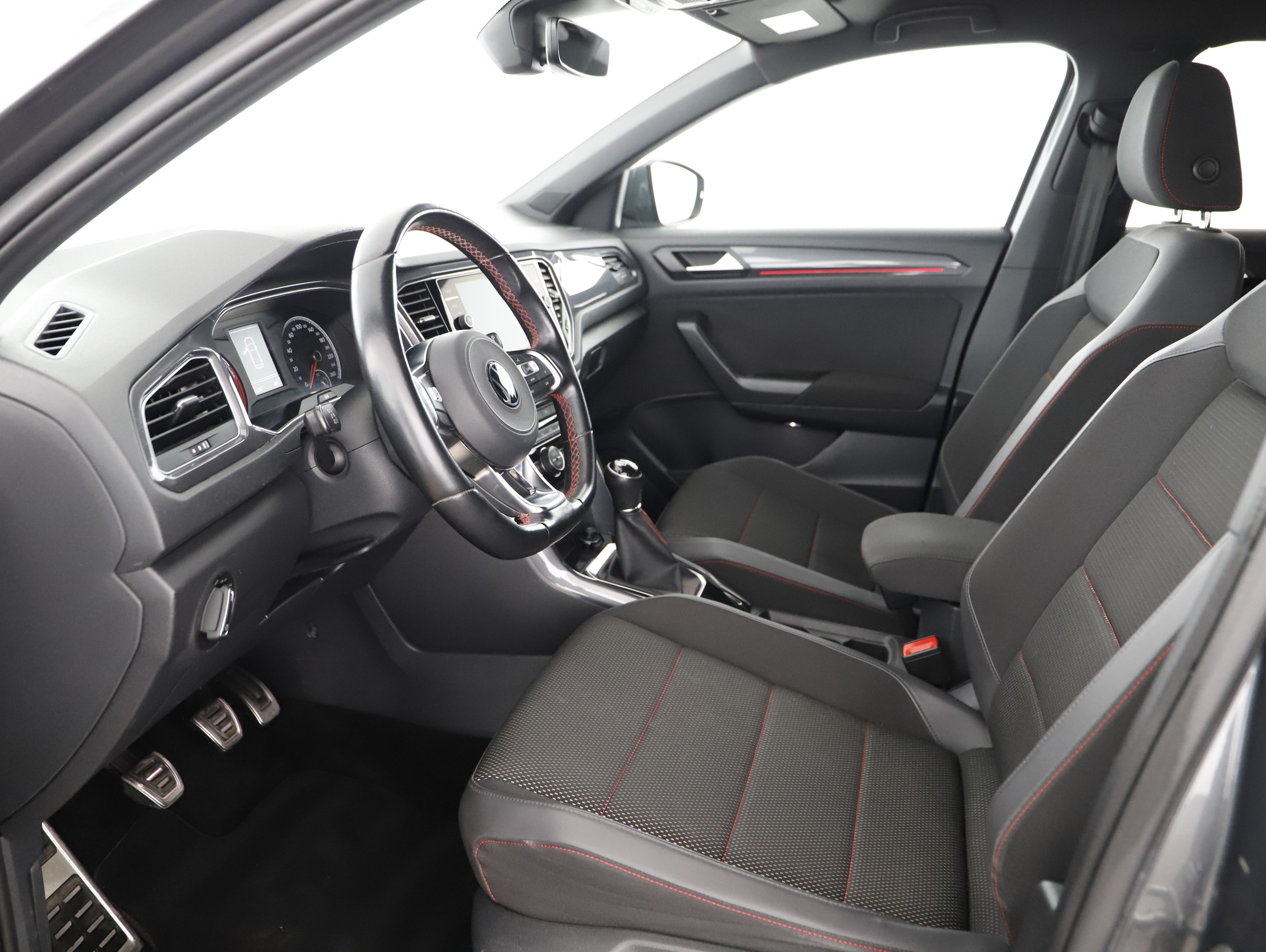 VW T-Roc 1.5 TSI ACT Sport | Bild 28 von 31