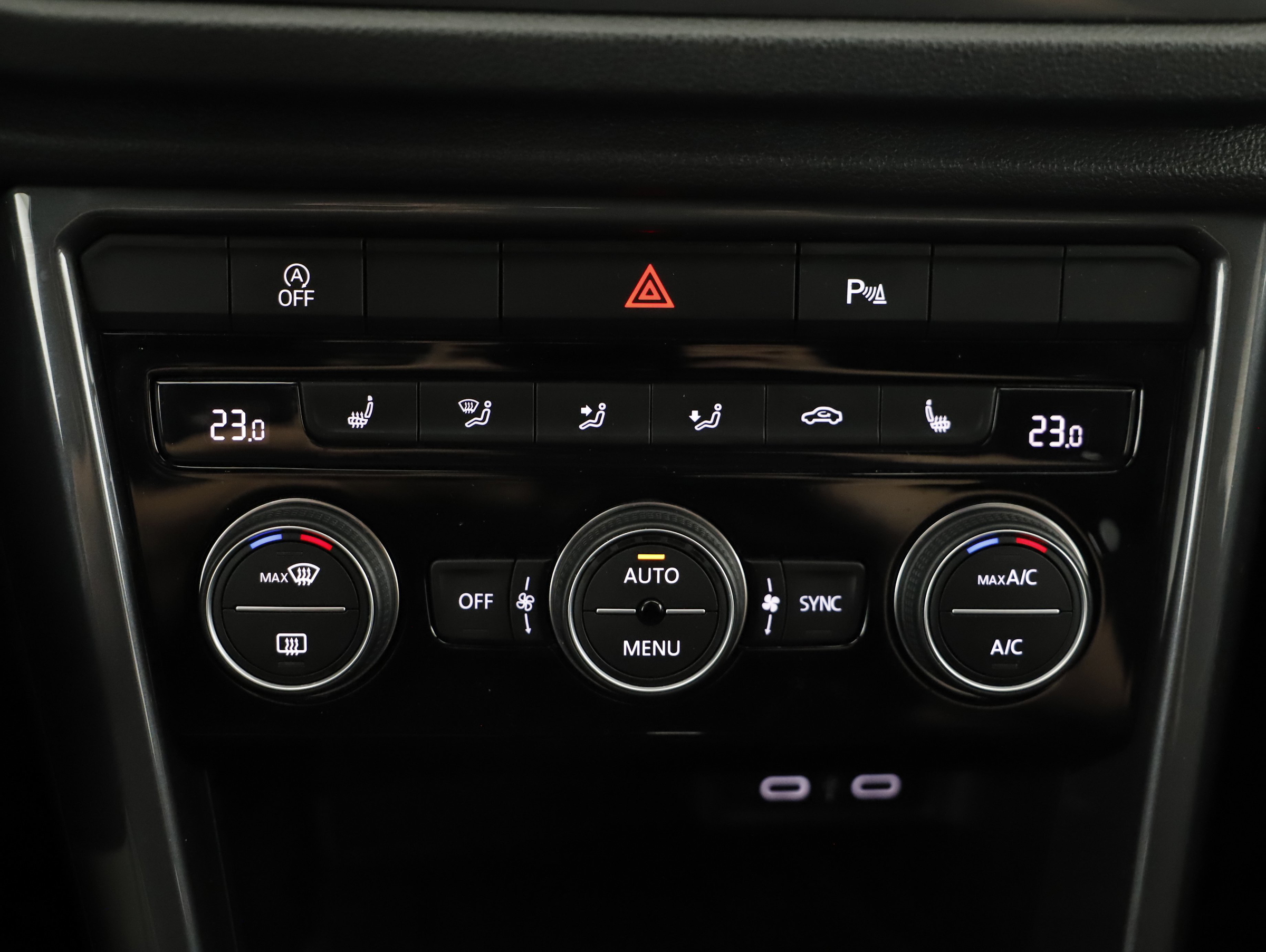 VW T-Roc 2.0 TDI 4Motion Sport | Bild 10 von 21