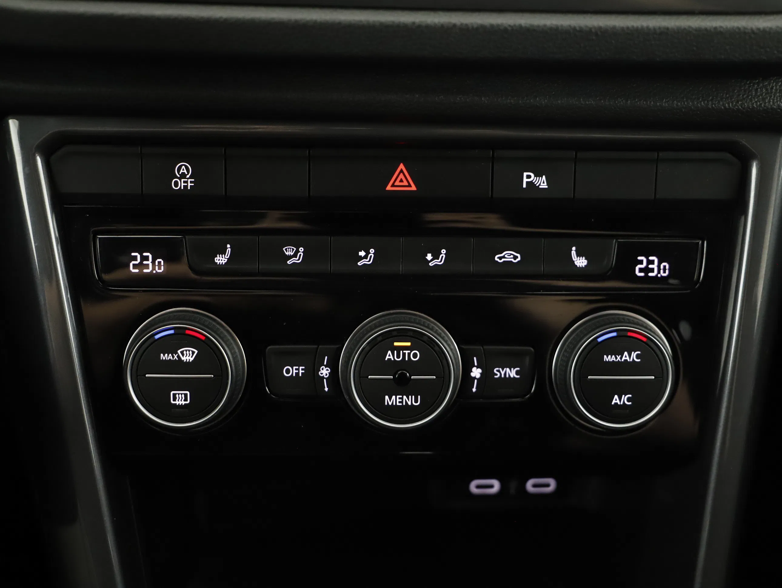 VW T-Roc 2.0 TDI 4Motion Sport | Bild 10 von 21