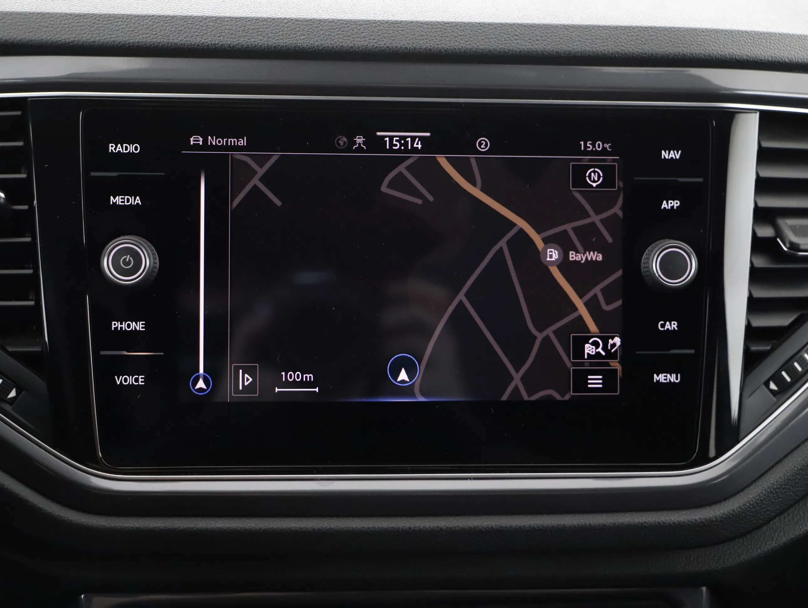 VW T-Roc 2.0 TDI 4Motion Sport | Bild 8 von 21