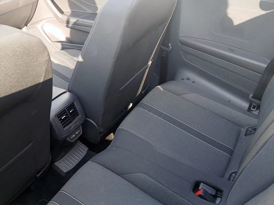 VW T-Roc Cabrio 1.0 TSI Style | Bild 15 von 16