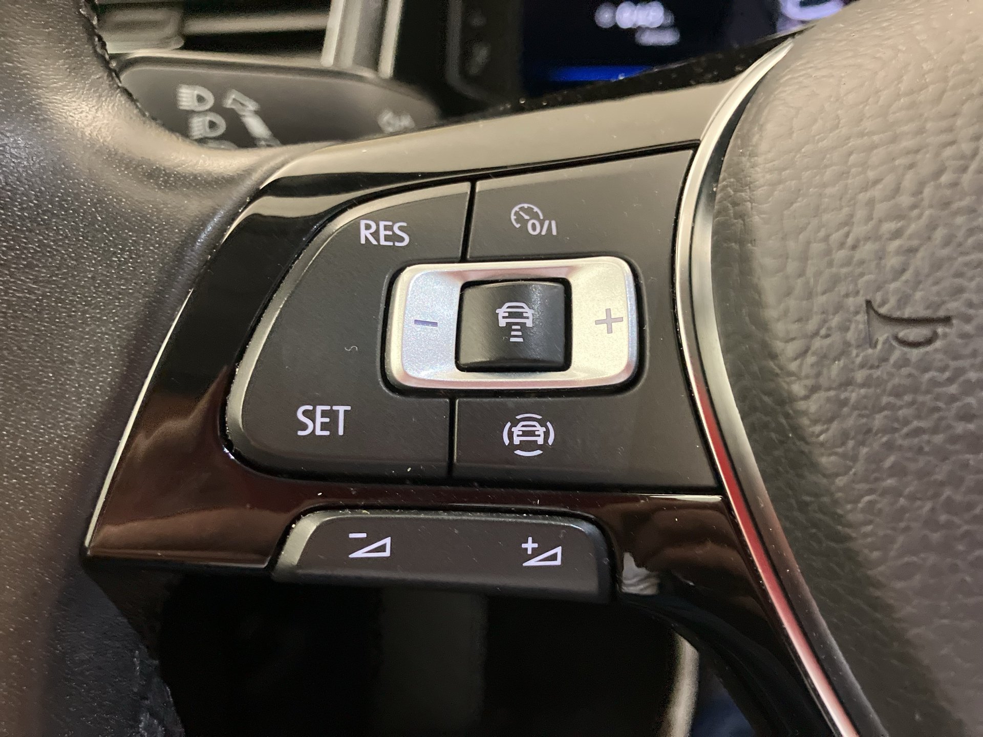 VW T-Roc 2.0 TDI Sport | Bild 13 von 31