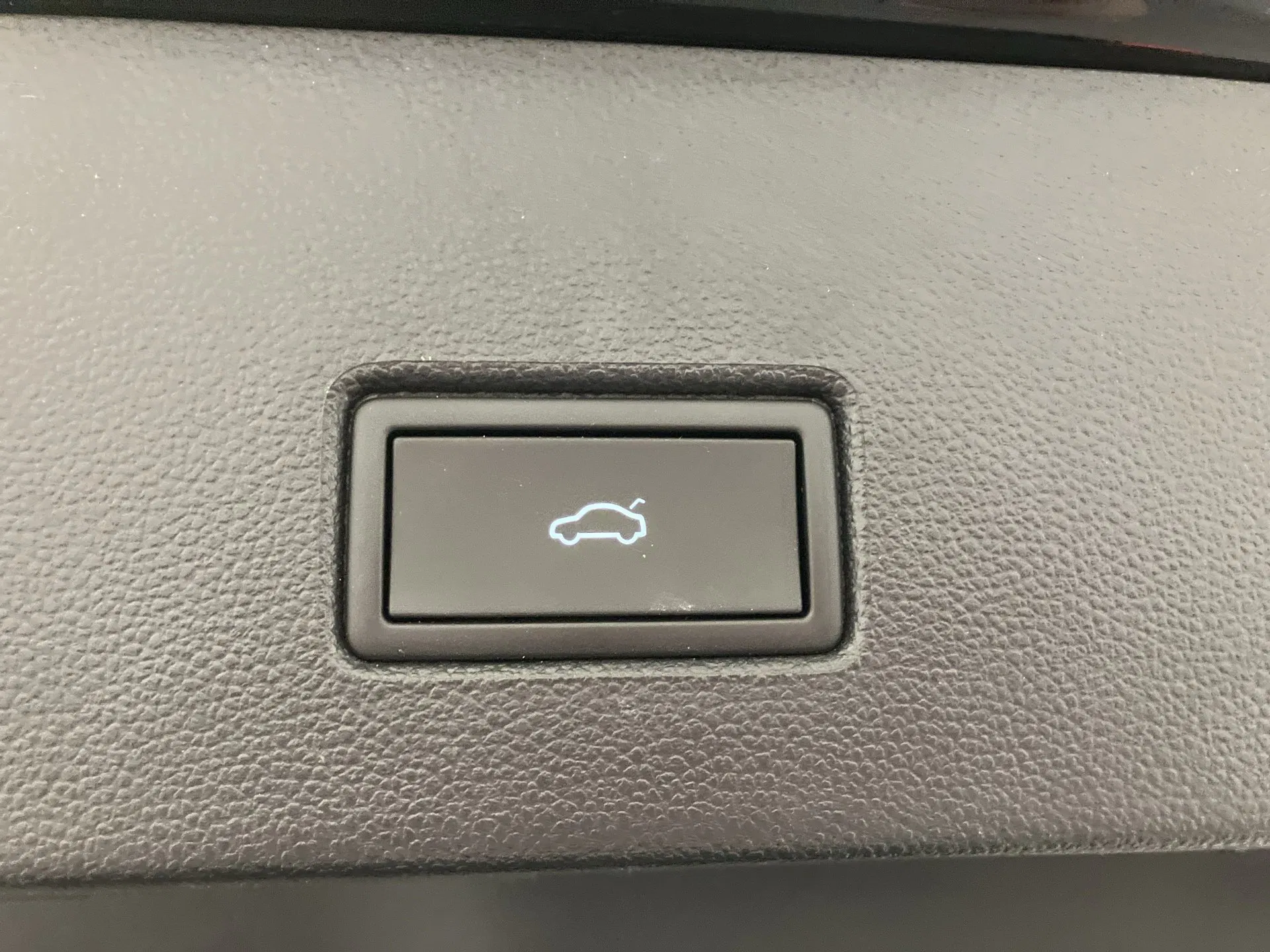 VW T-Roc 2.0 TDI Sport | Bild 26 von 31