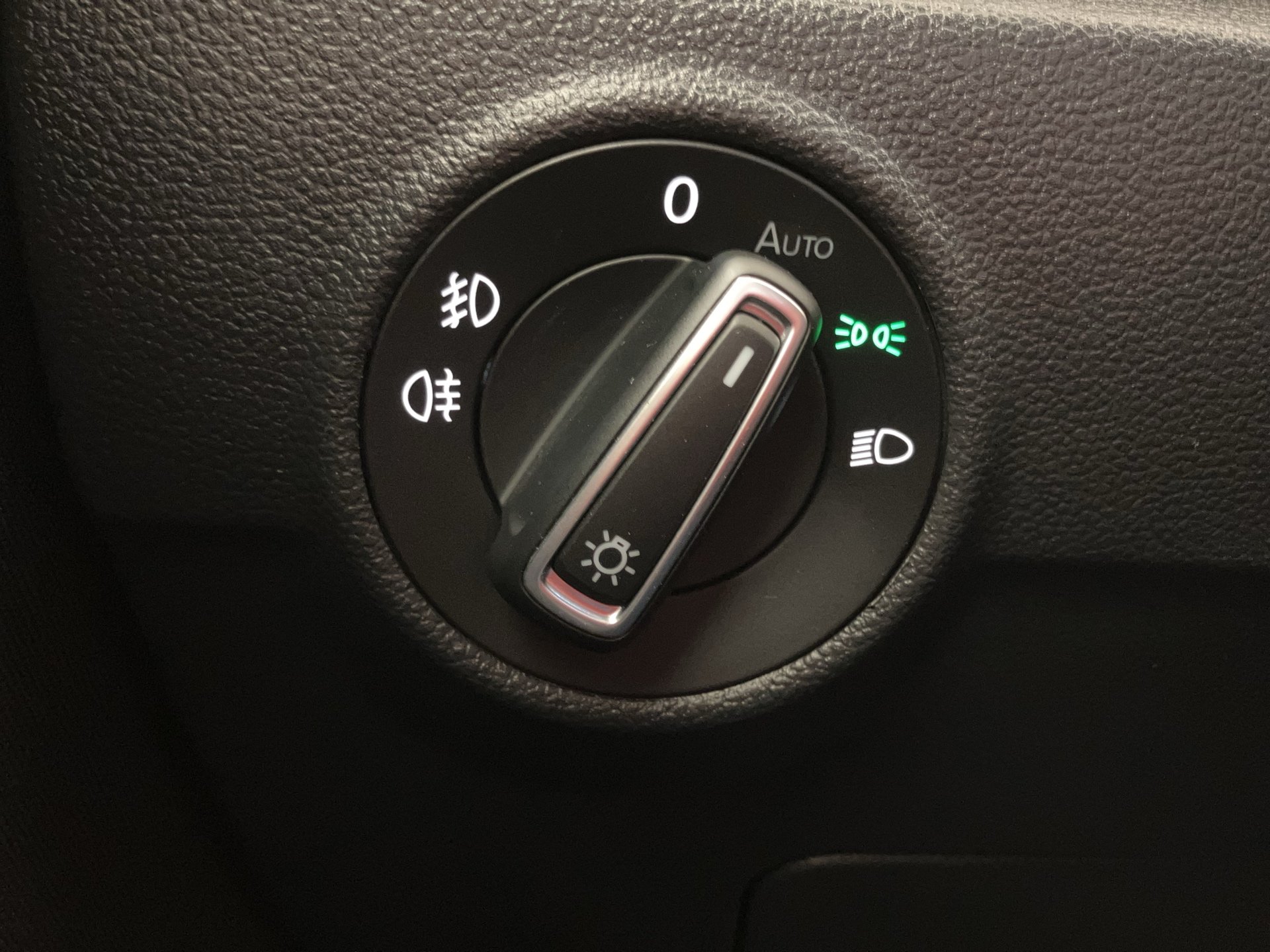 VW T-Roc 2.0 TDI Sport | Bild 28 von 31