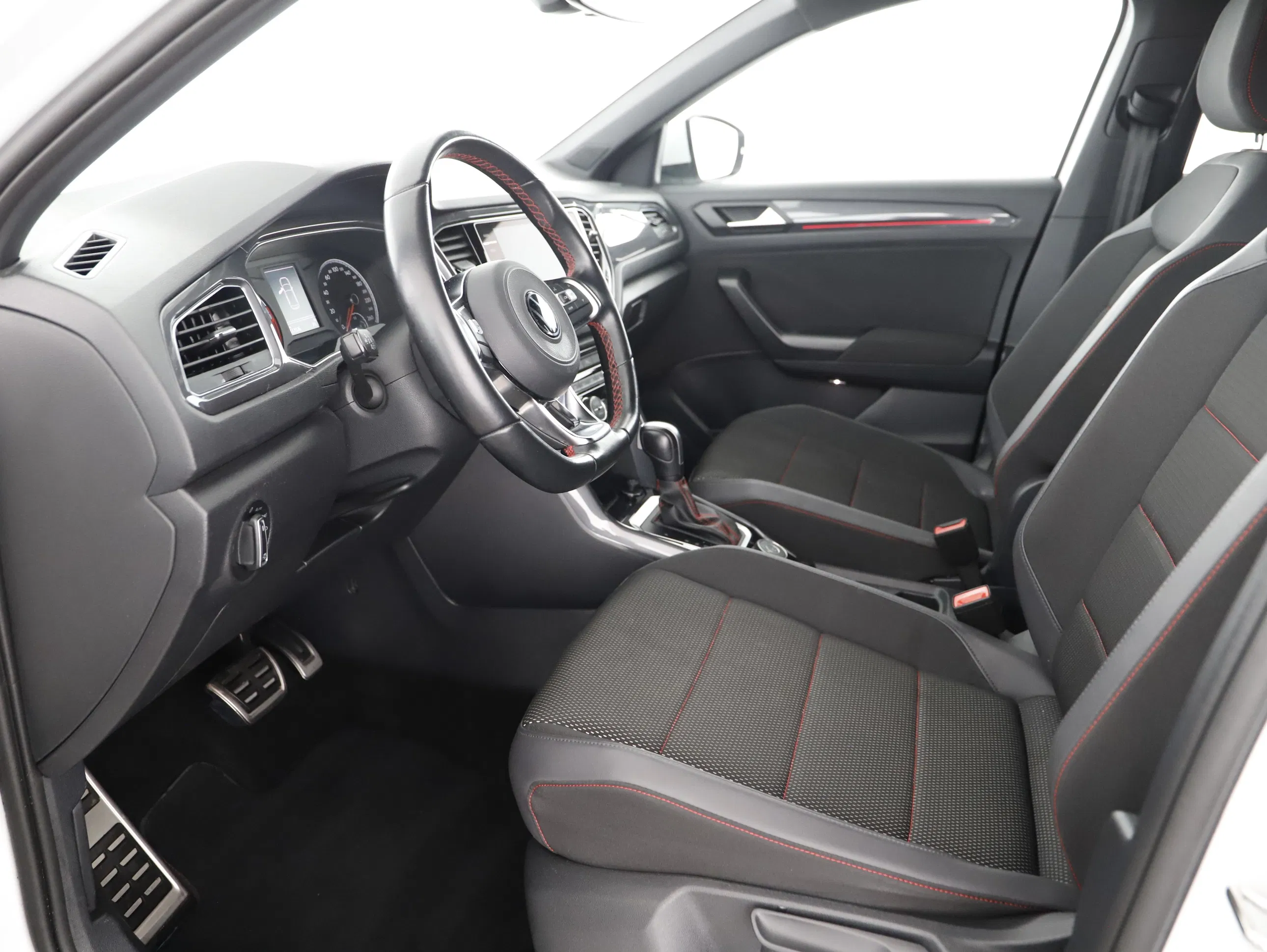 VW T-Roc 2.0 TDI 4Motion Sport | Bild 14 von 29