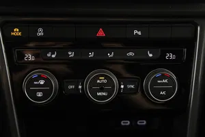 VW T-Roc 1.5 TSI ACT Sport | Thumbnail 18 von 31