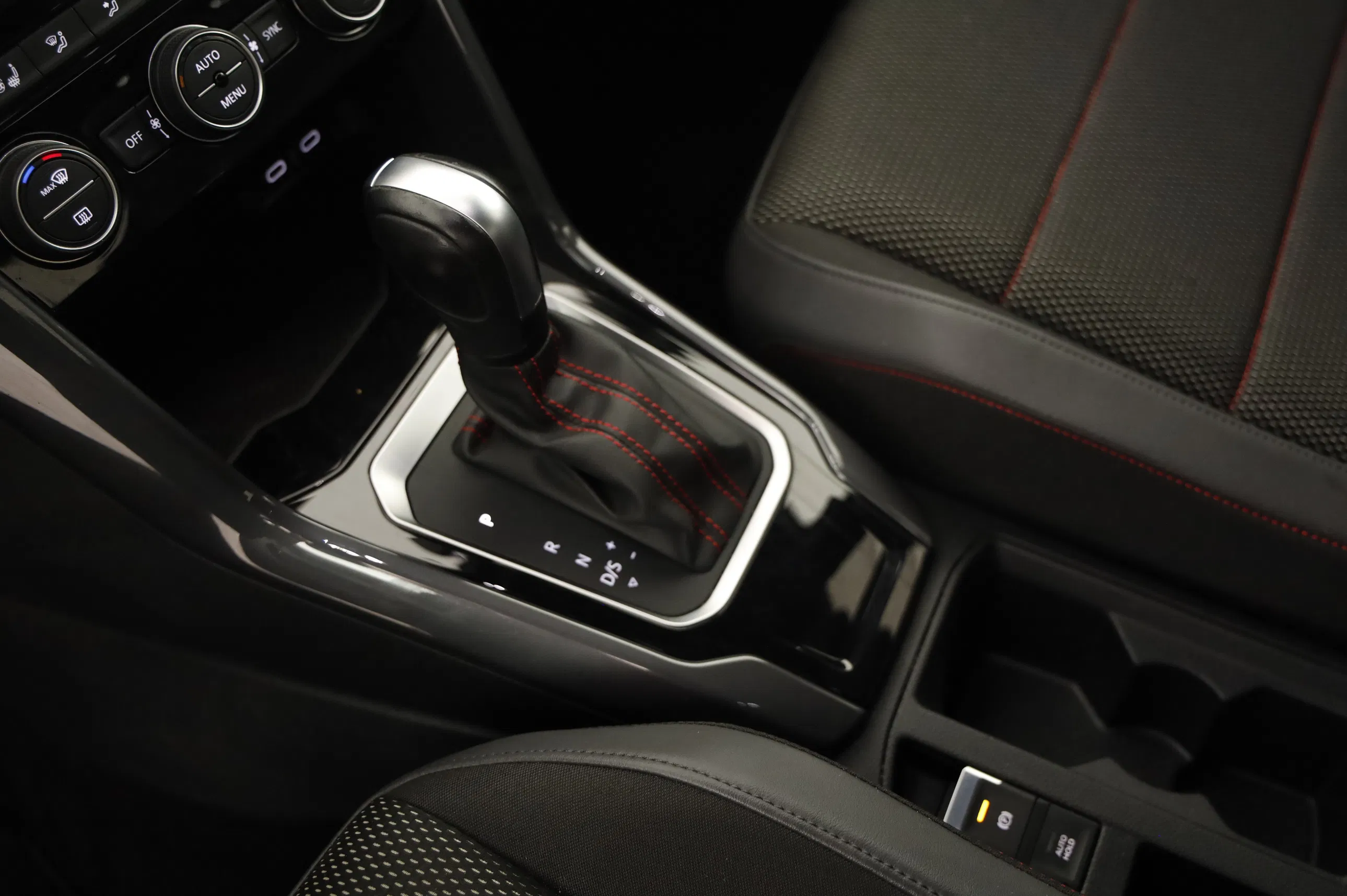 VW T-Roc 1.5 TSI ACT Sport | Bild 19 von 31