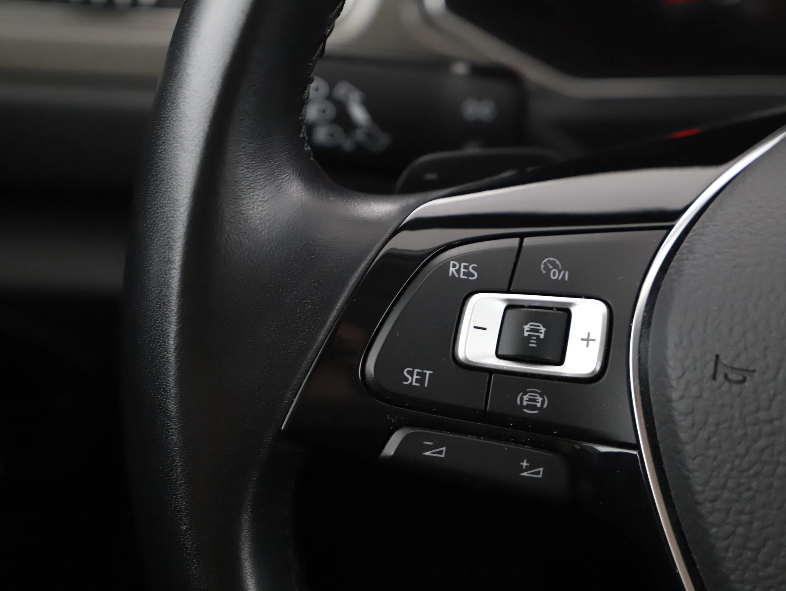 VW T-Roc 2.0 TDI 4Motion Design | Bild 9 von 20