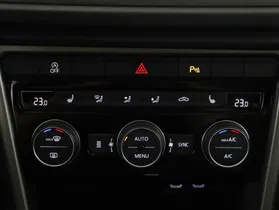 VW T-Roc 2.0 TDI 4Motion Design | Thumbnail 13 von 20