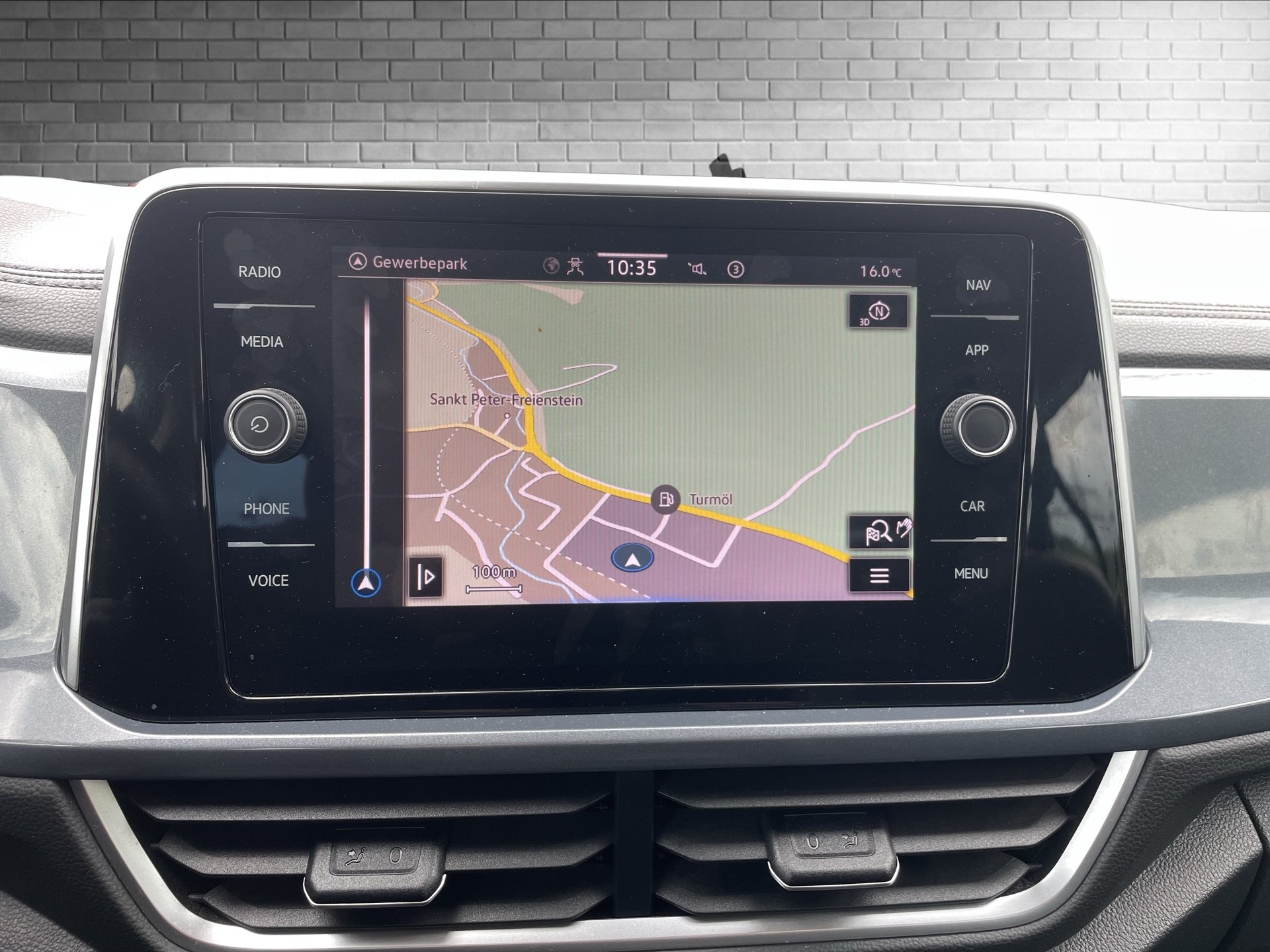 VW T-Roc 1.5 TSI Style DSG | Bild 11 von 18