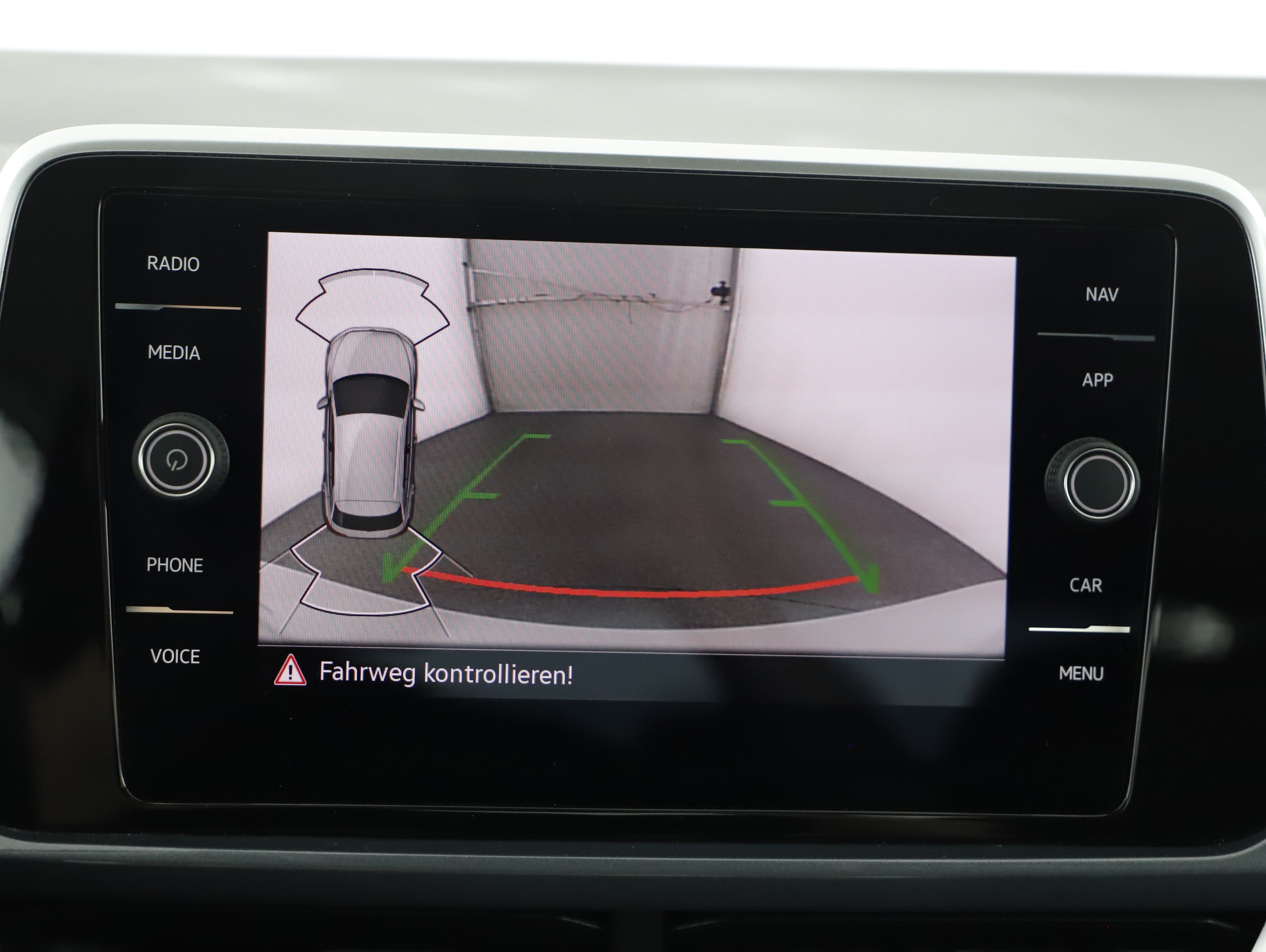 VW T-Roc 2.0 TDI 4Motion Style | Bild 12 von 31