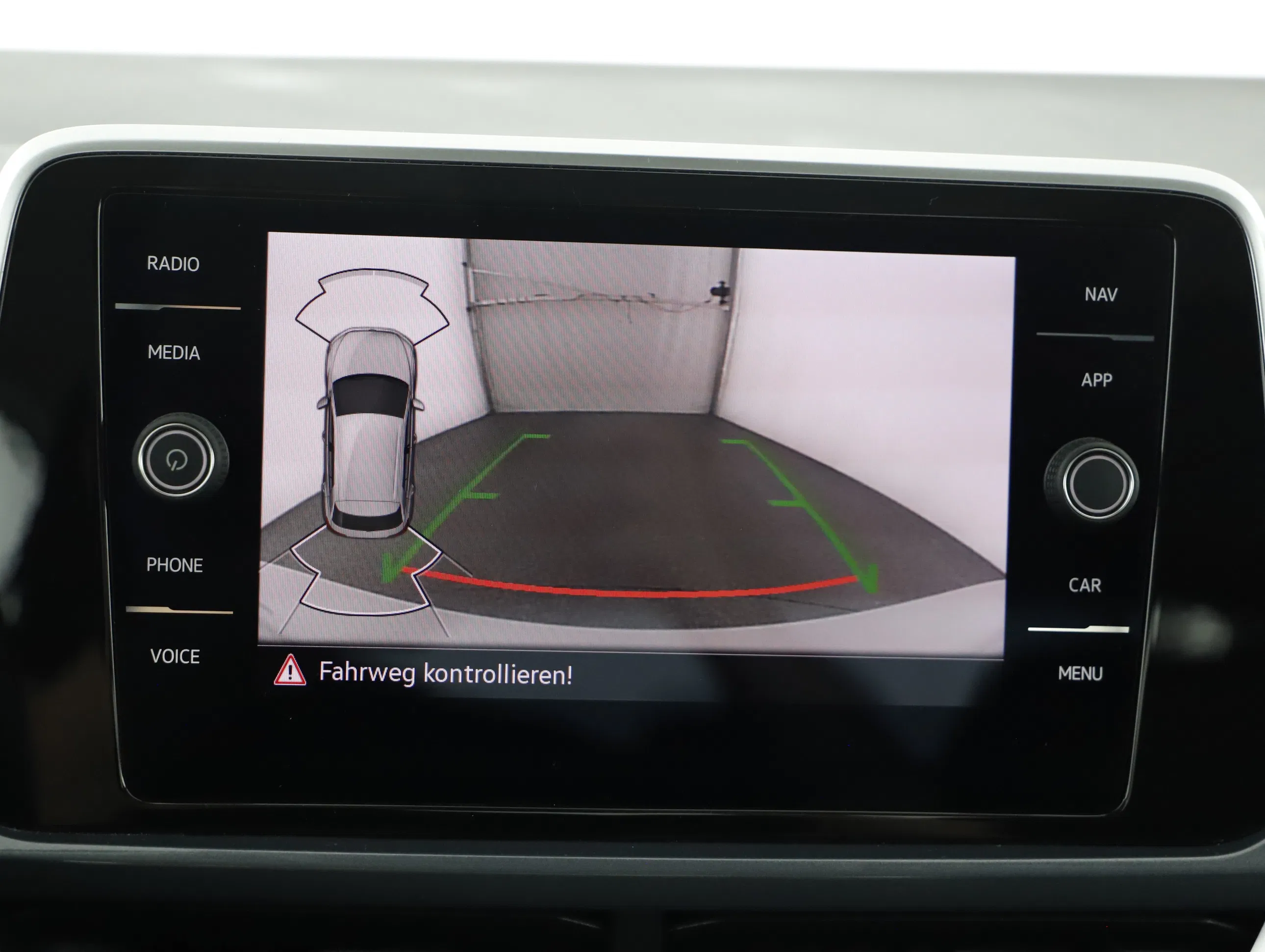 VW T-Roc 2.0 TDI 4Motion Style | Bild 12 von 31