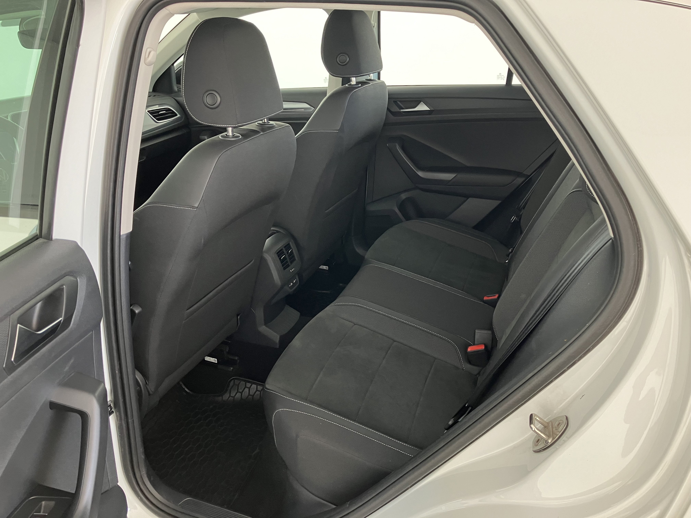 VW T-Roc 2.0 TDI 4Motion Style | Bild 15 von 31