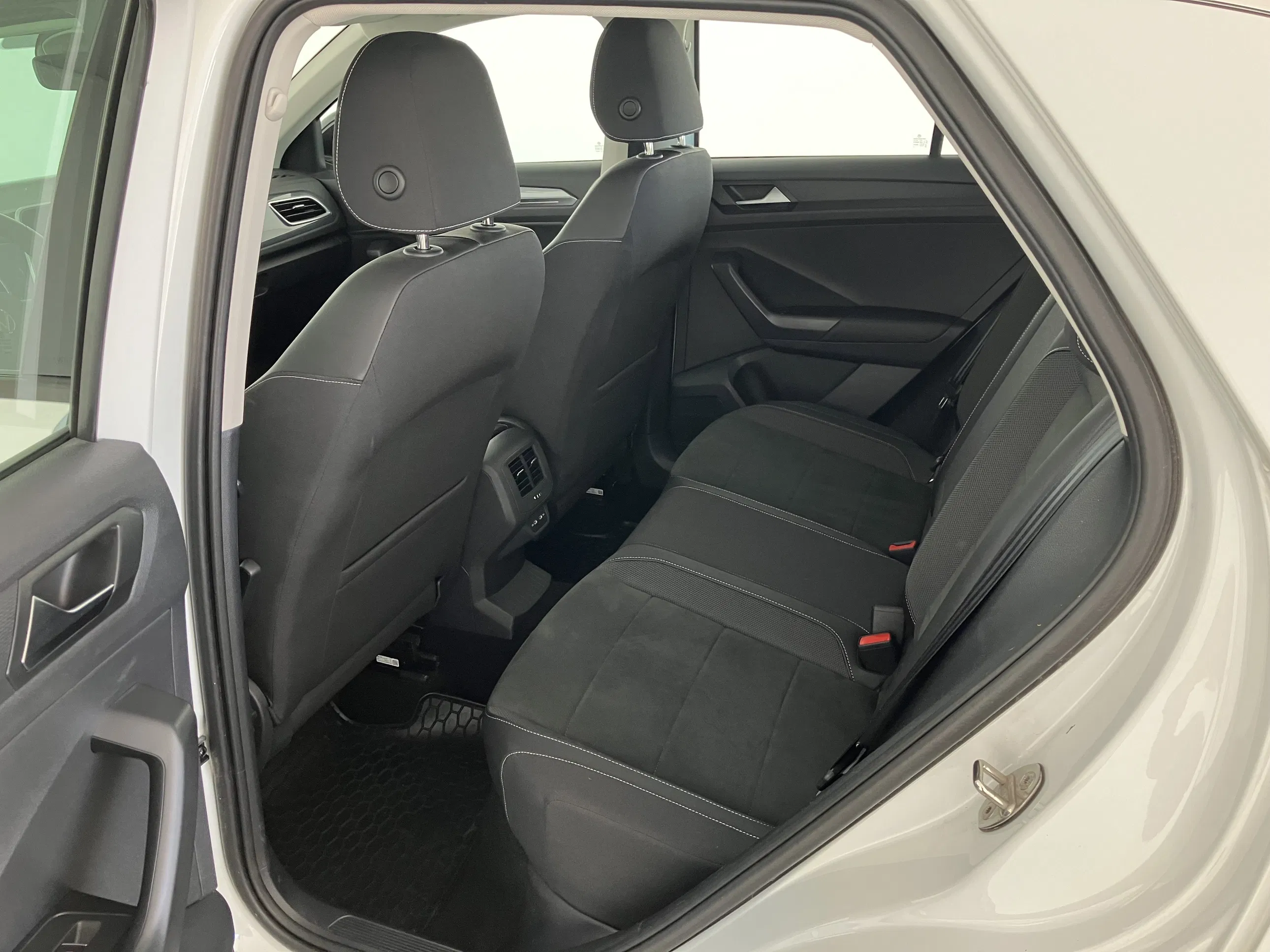 VW T-Roc 2.0 TDI 4Motion Style | Bild 15 von 31