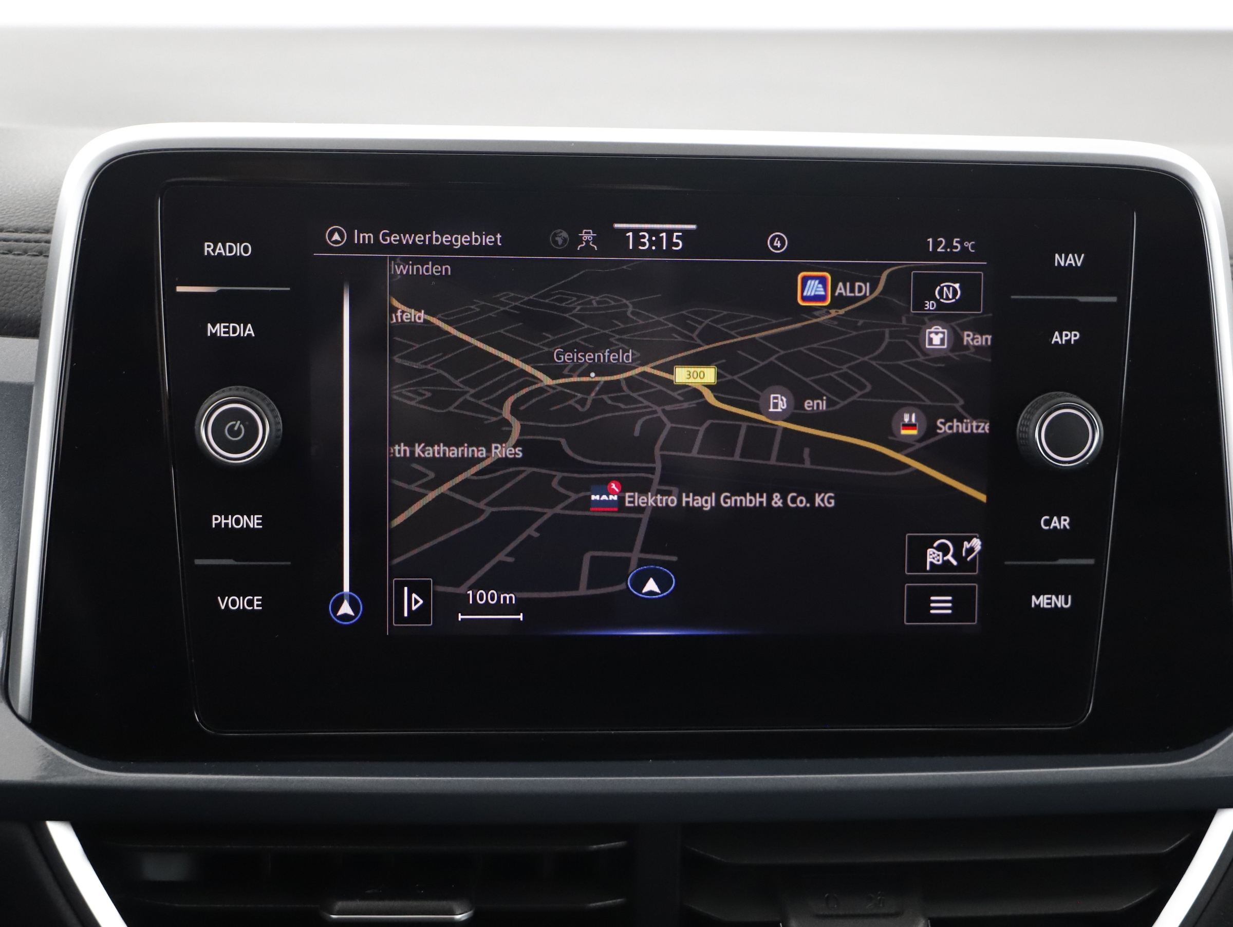 VW T-Roc 1.0 TSI Style | Bild 16 von 25