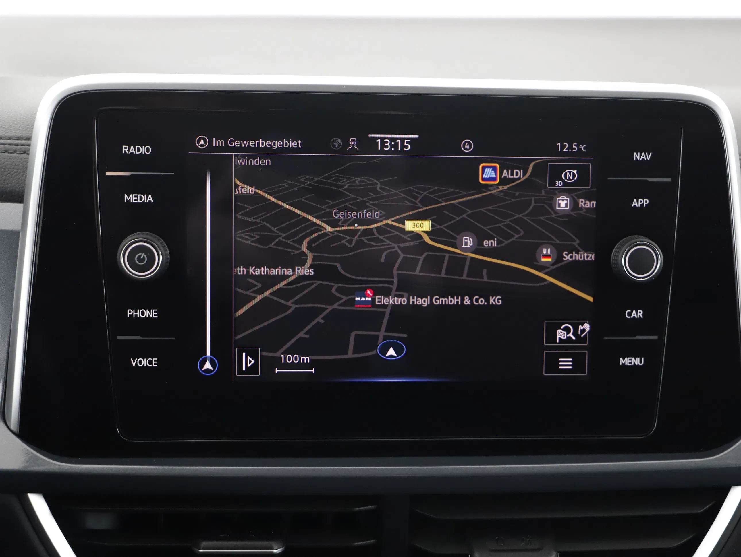 VW T-Roc 1.0 TSI Style | Bild 16 von 25