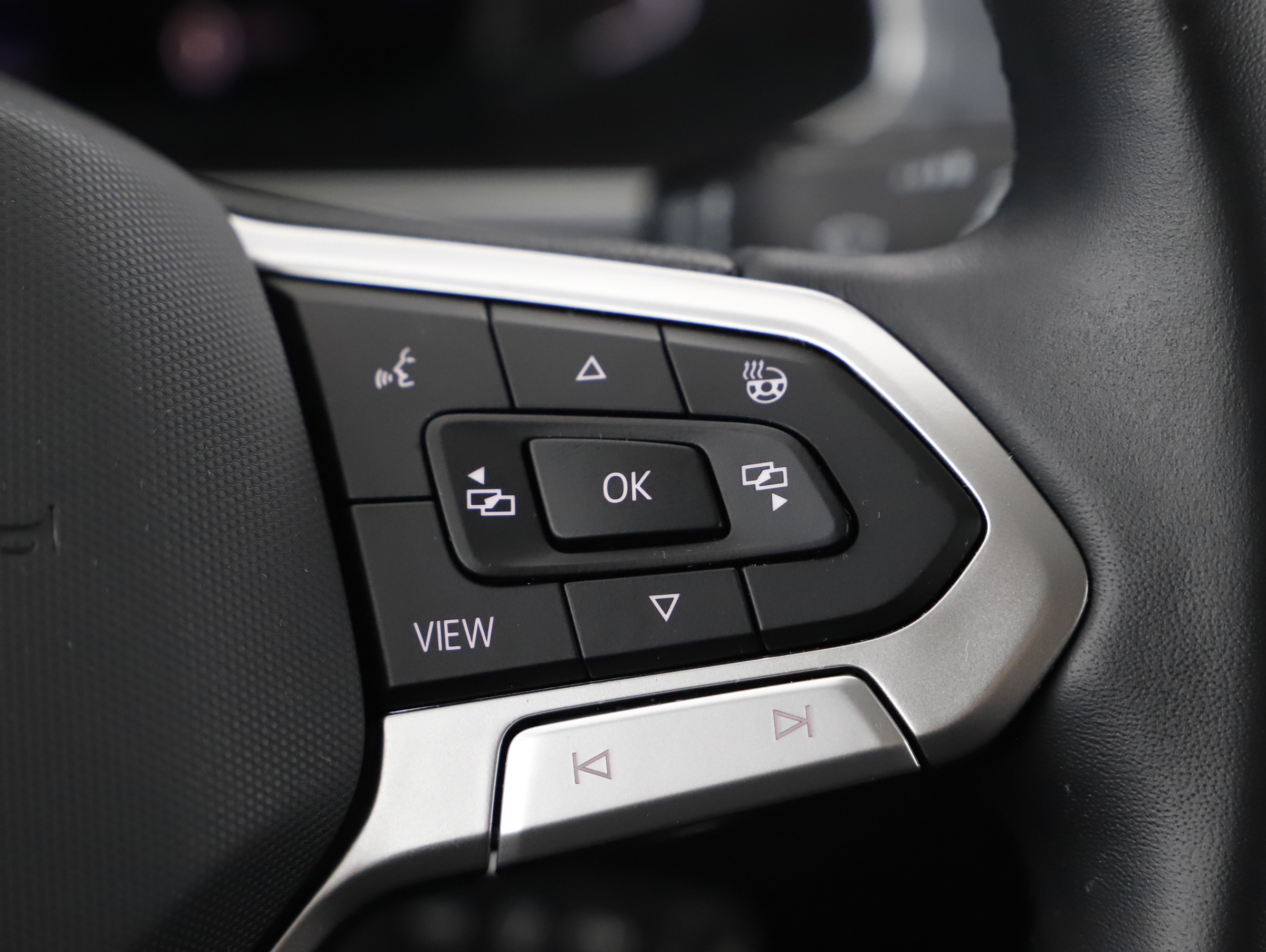 VW T-Roc 1.0 TSI Style | Bild 20 von 25