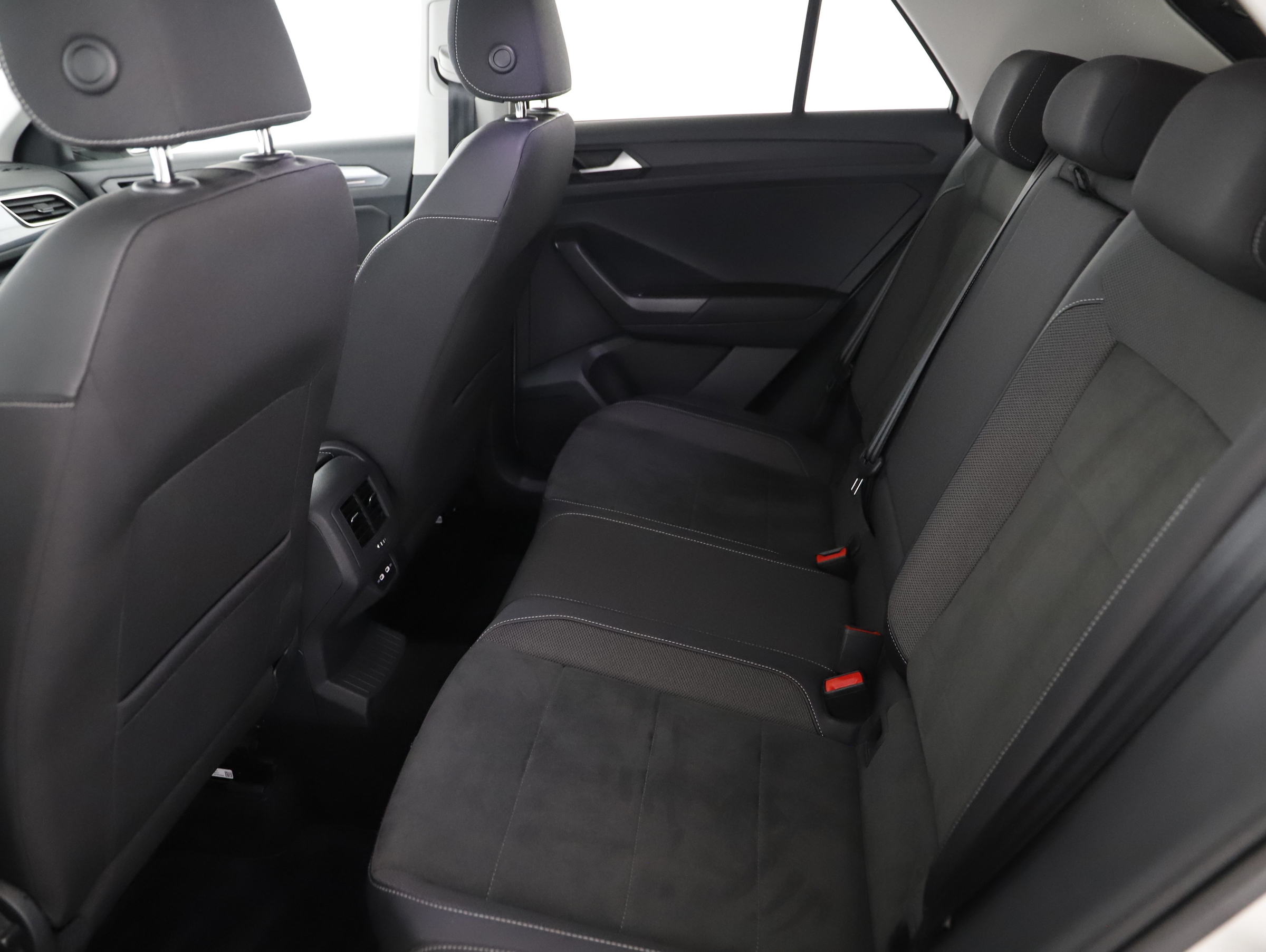 VW T-Roc 1.0 TSI Style | Bild 10 von 25