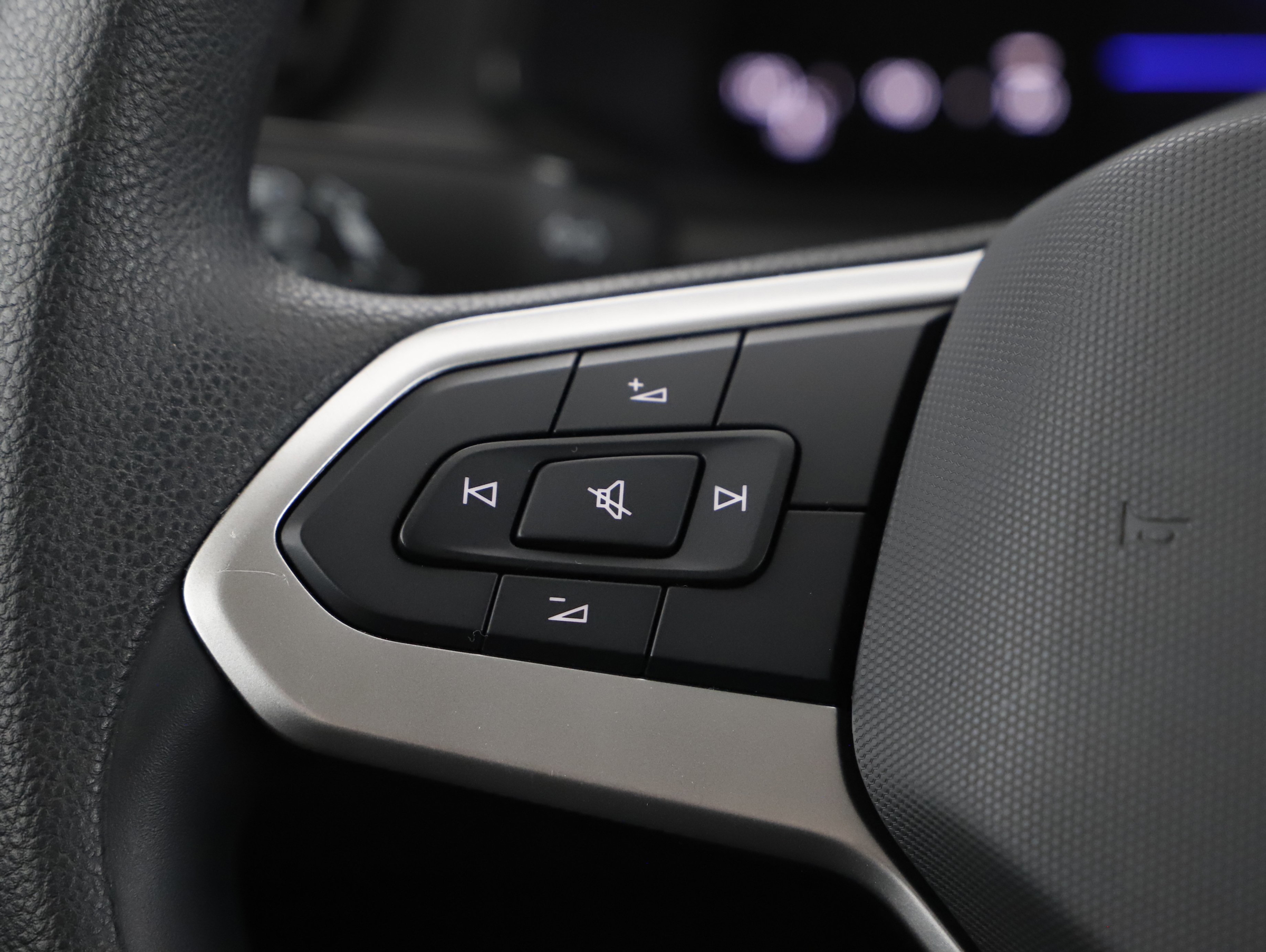 VW T-ROC 2.0 DT085 TDIM6F | Bild 12 von 22