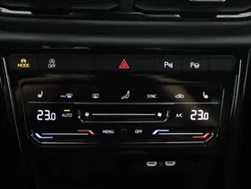 VW T-Roc R-Line TDI | Thumbnail 13 von 20