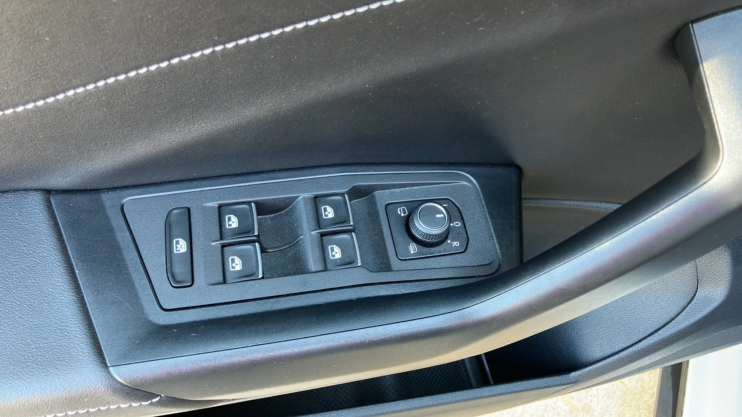 VW T-Roc R line TSI | Bild 10 von 25