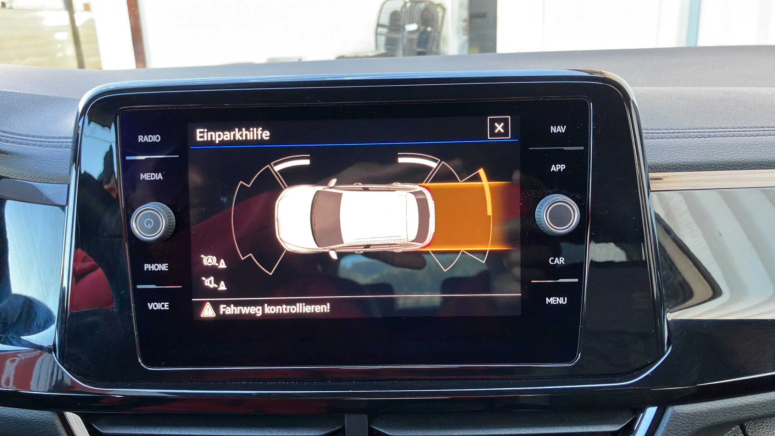 VW T-Roc R line TSI | Bild 16 von 25