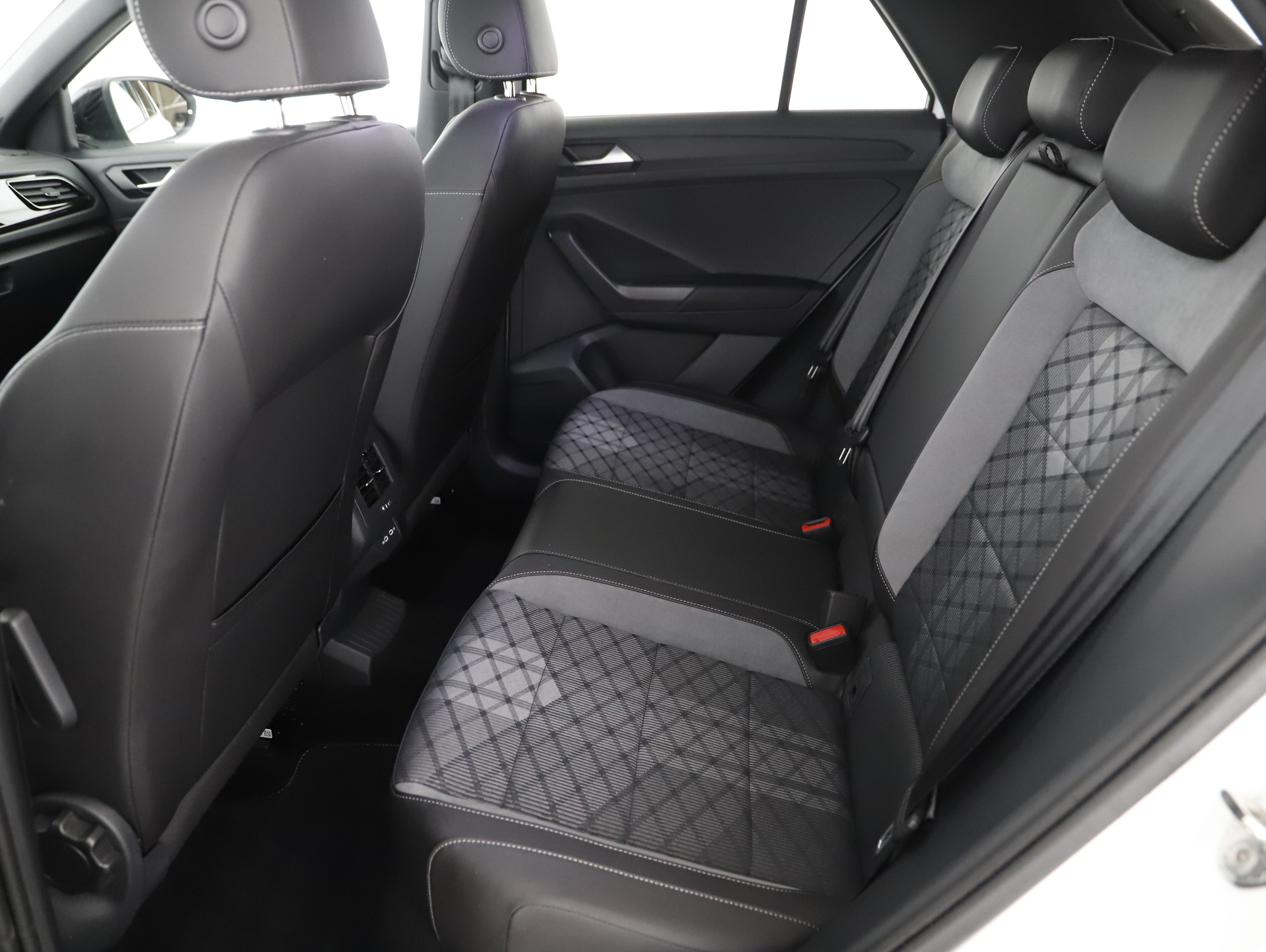 VW T-Roc R-Line TDI | Bild 5 von 20