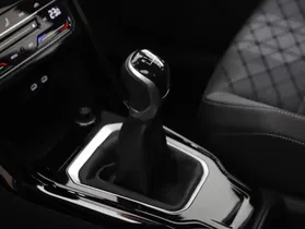 VW T-Roc R-Line TDI | Thumbnail 8 von 20