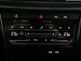VW T-Roc 2.0 TDI 4Motion R-Line | Thumbnail 10 von 22