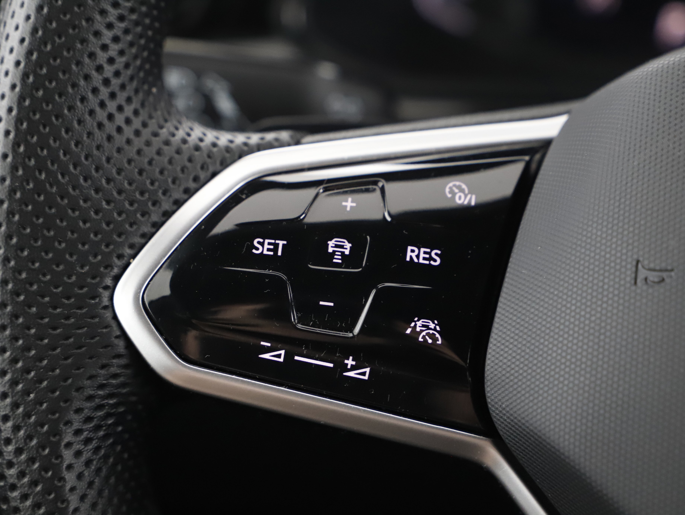 VW T-Roc 2.0 TDI 4Motion R-Line | Bild 11 von 22