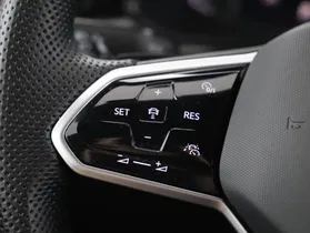 VW T-Roc 2.0 TDI 4Motion R-Line | Thumbnail 11 von 22