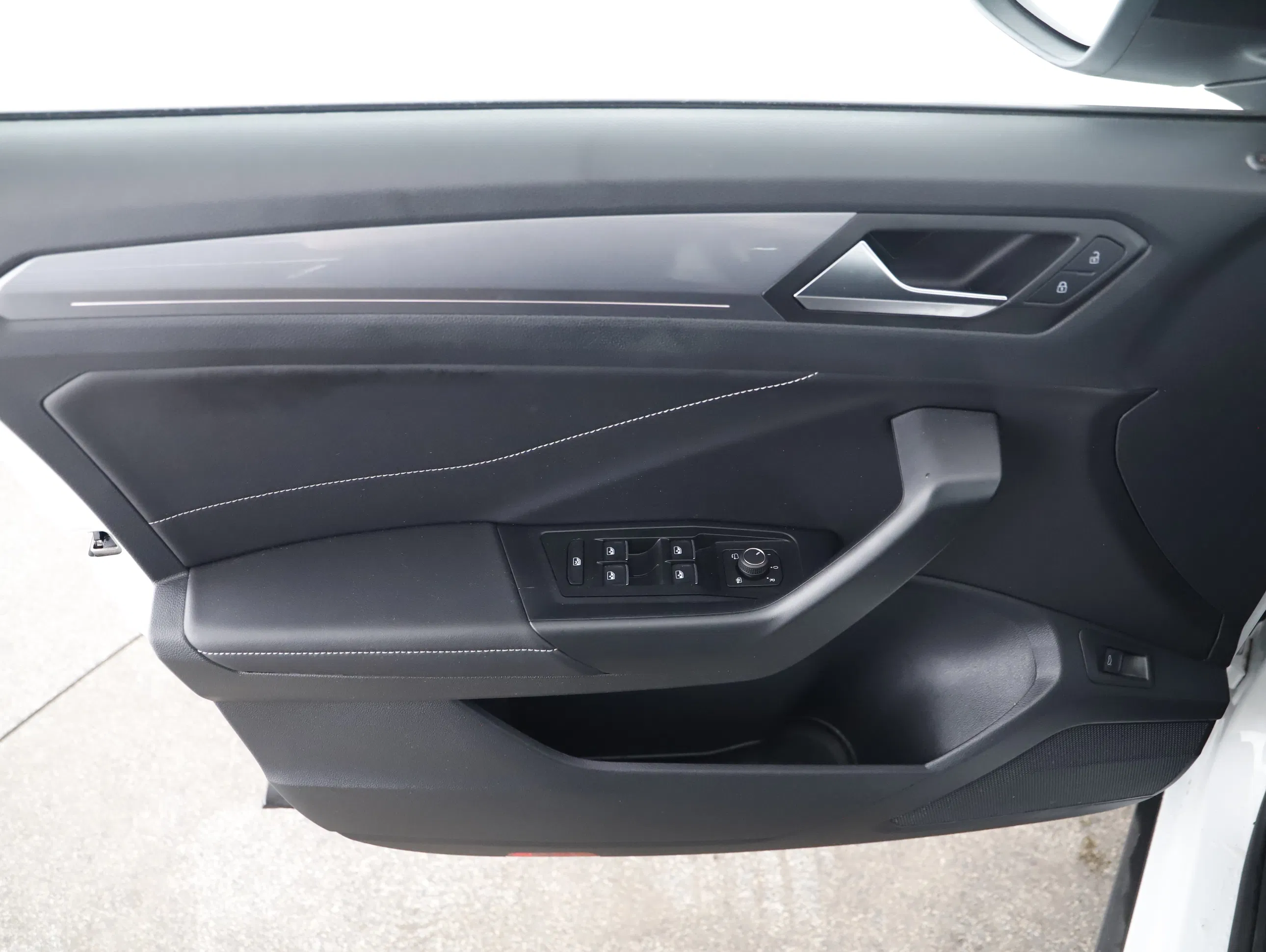 VW T-Roc 1.5 TSI ACT Style | Bild 12 von 20