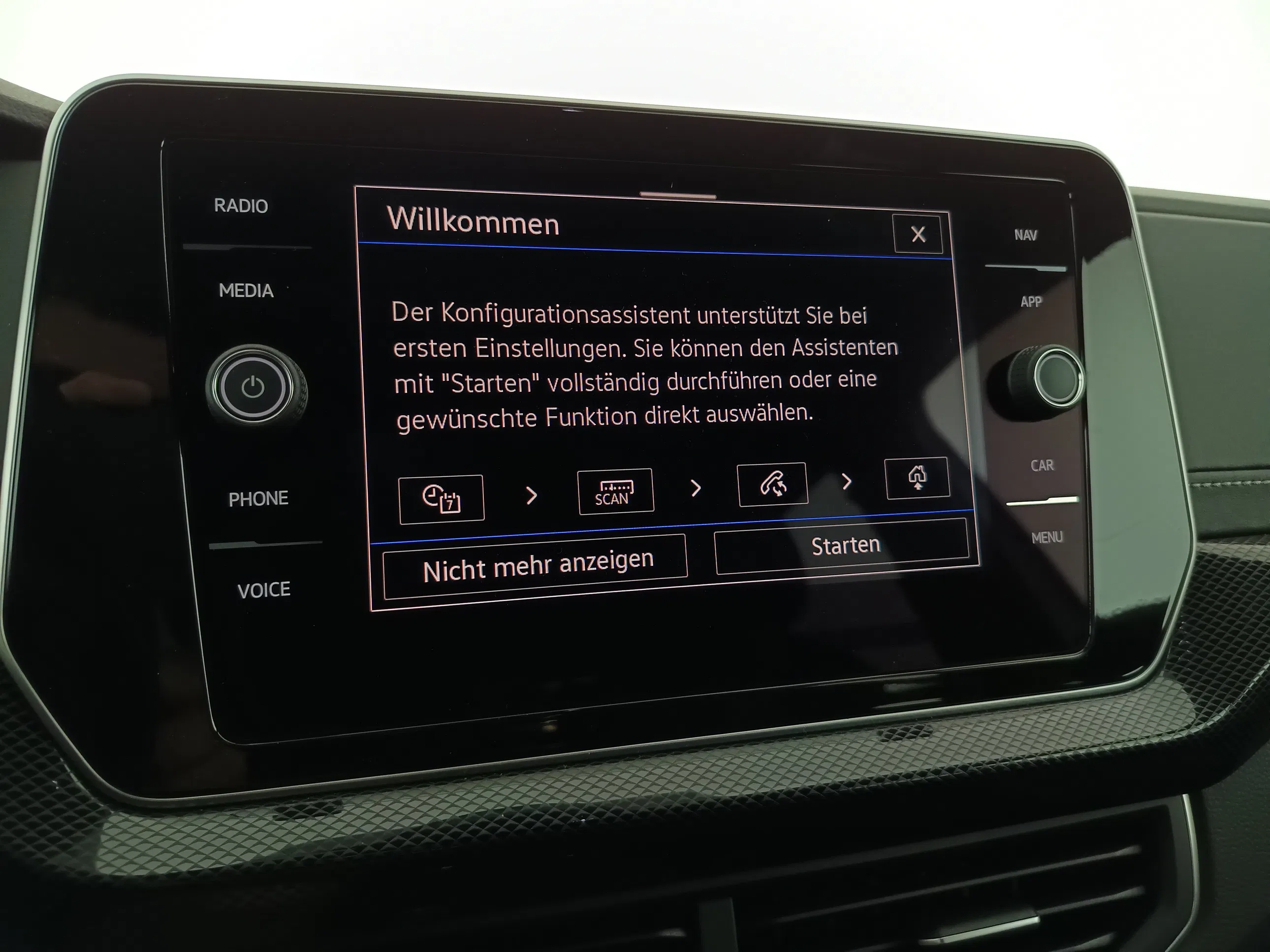 VW T-Cross 1.0 TSI 85 kW R-Line | Bild 19 von 30