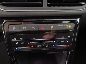 VW T-Cross 1.0 TSI 85 kW R-Line | Thumbnail 26 von 30