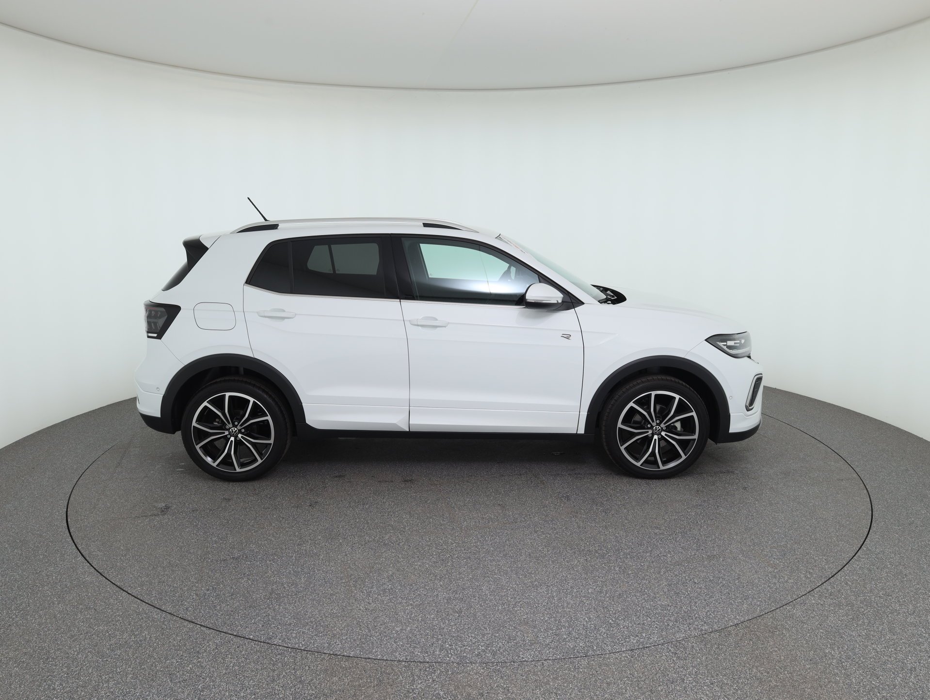 VW T-Cross 1.0 TSI 85 kW R-Line | Bild 5 von 30