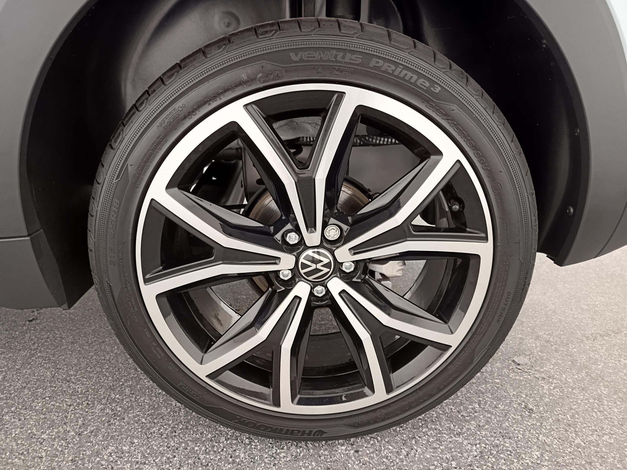 VW T-Cross 1.0 TSI 85 kW R-Line | Bild 10 von 30
