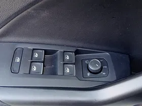 VW T-Cross 1.0 TSI 85 kW R-Line | Thumbnail 19 von 29